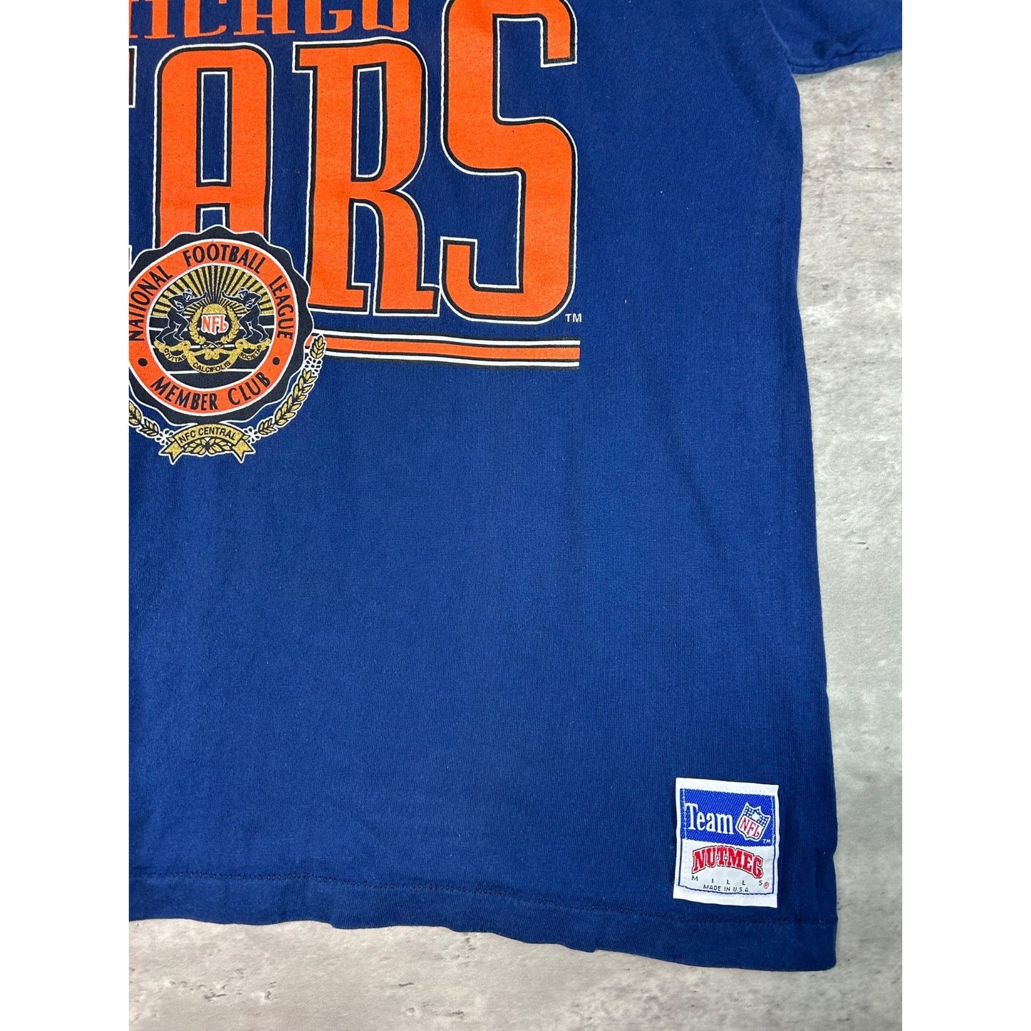 Vintage 90s Chicago Bears NFL Spellout Logo Graphic Football T-Shirt Size Large