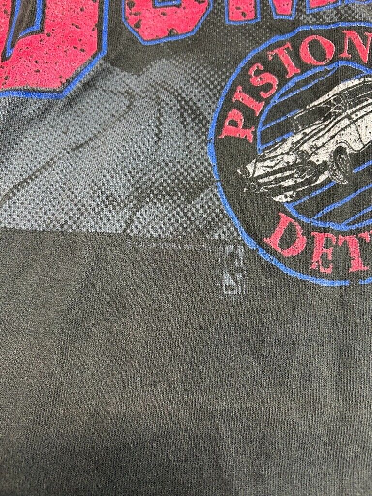 Vtg Joe Dumars #4 Detroit Pistons NBA Player Graphic Spellout T-Shirt Sz Small