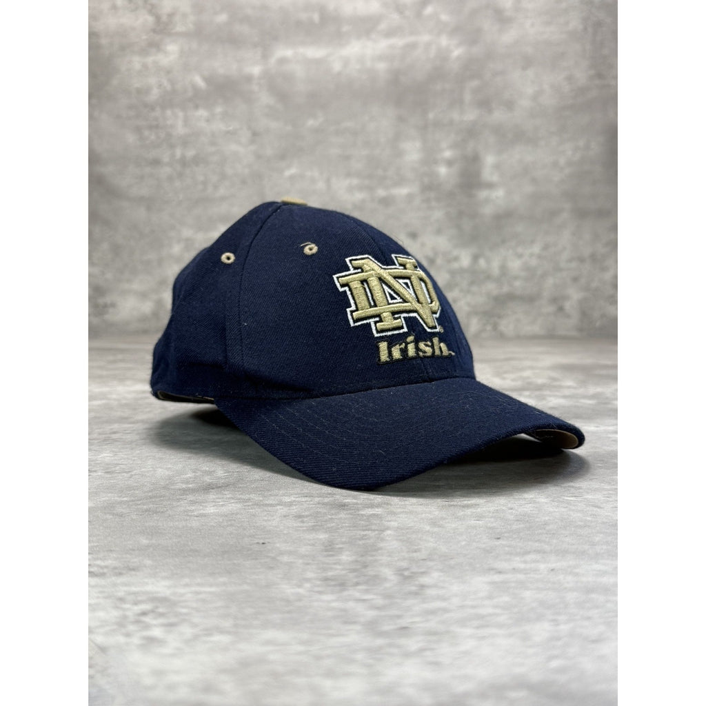 Vintage Notre Dame Fighting Irish NCAA Embroidered Logo Fitted Hat 7 3/8