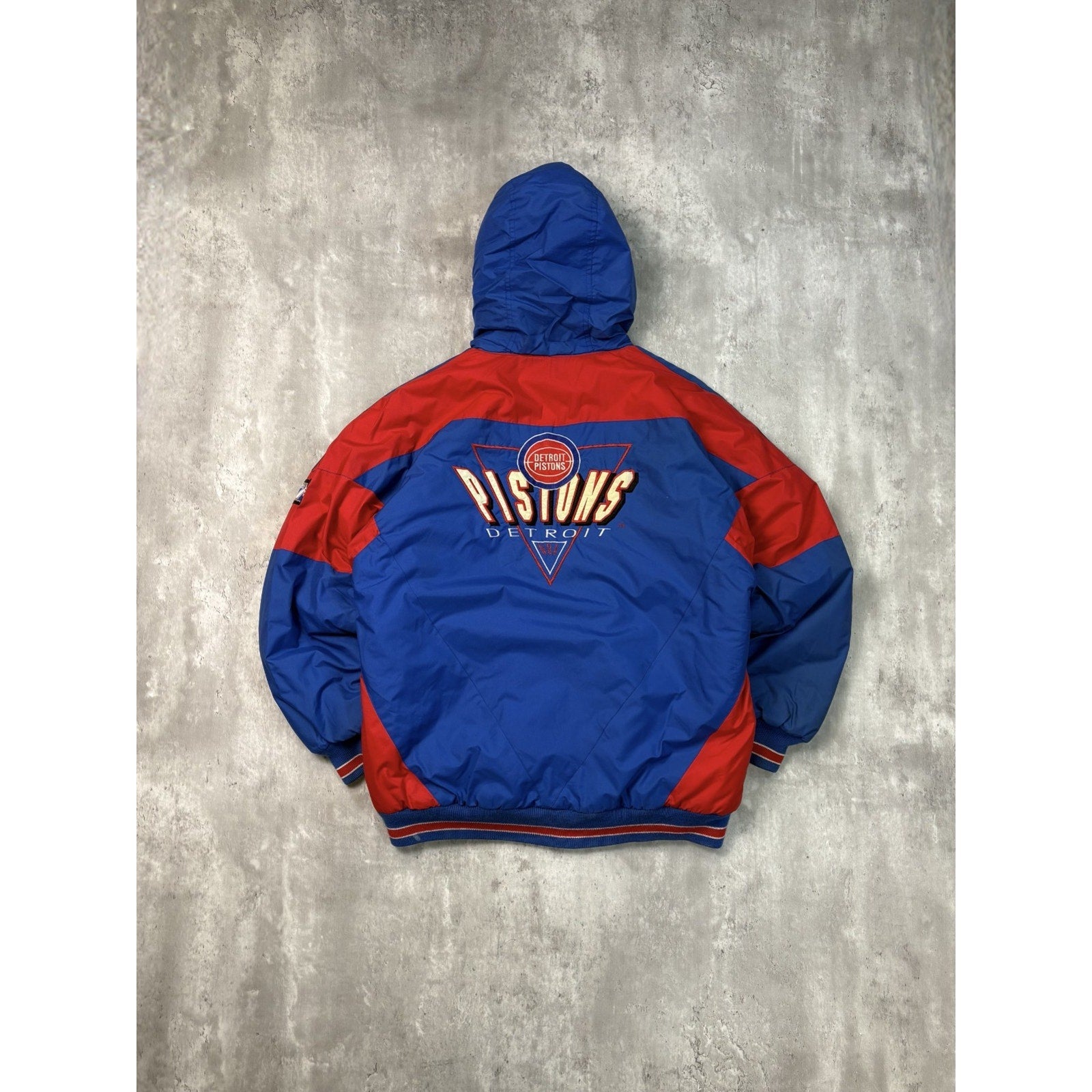 Vintage 90s Detroit Pistons NBA Embroidered Insulated Jacket Size Medium