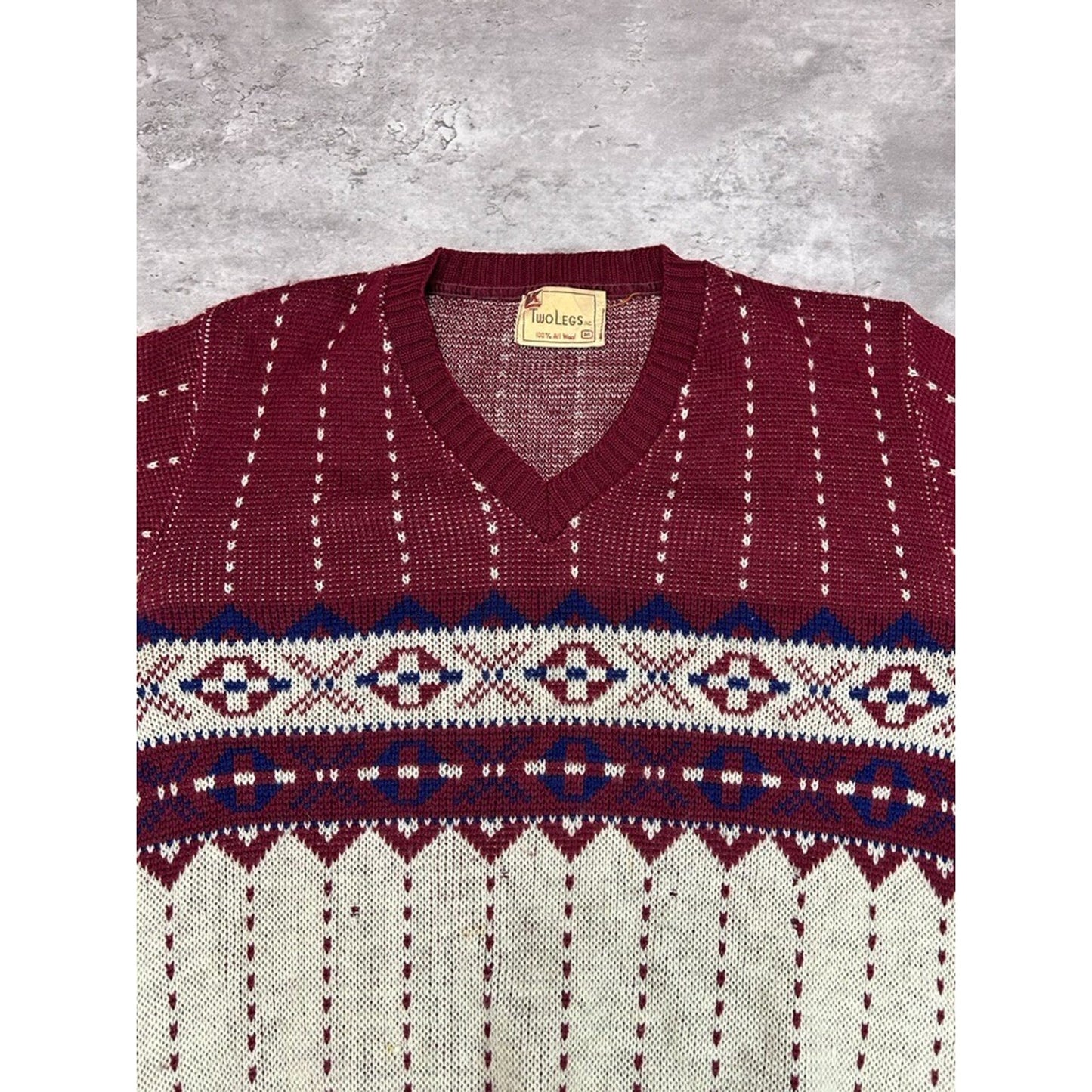 Vintage 1960s Two Legs Abstract Pattern Pullover Sweater Size Medium