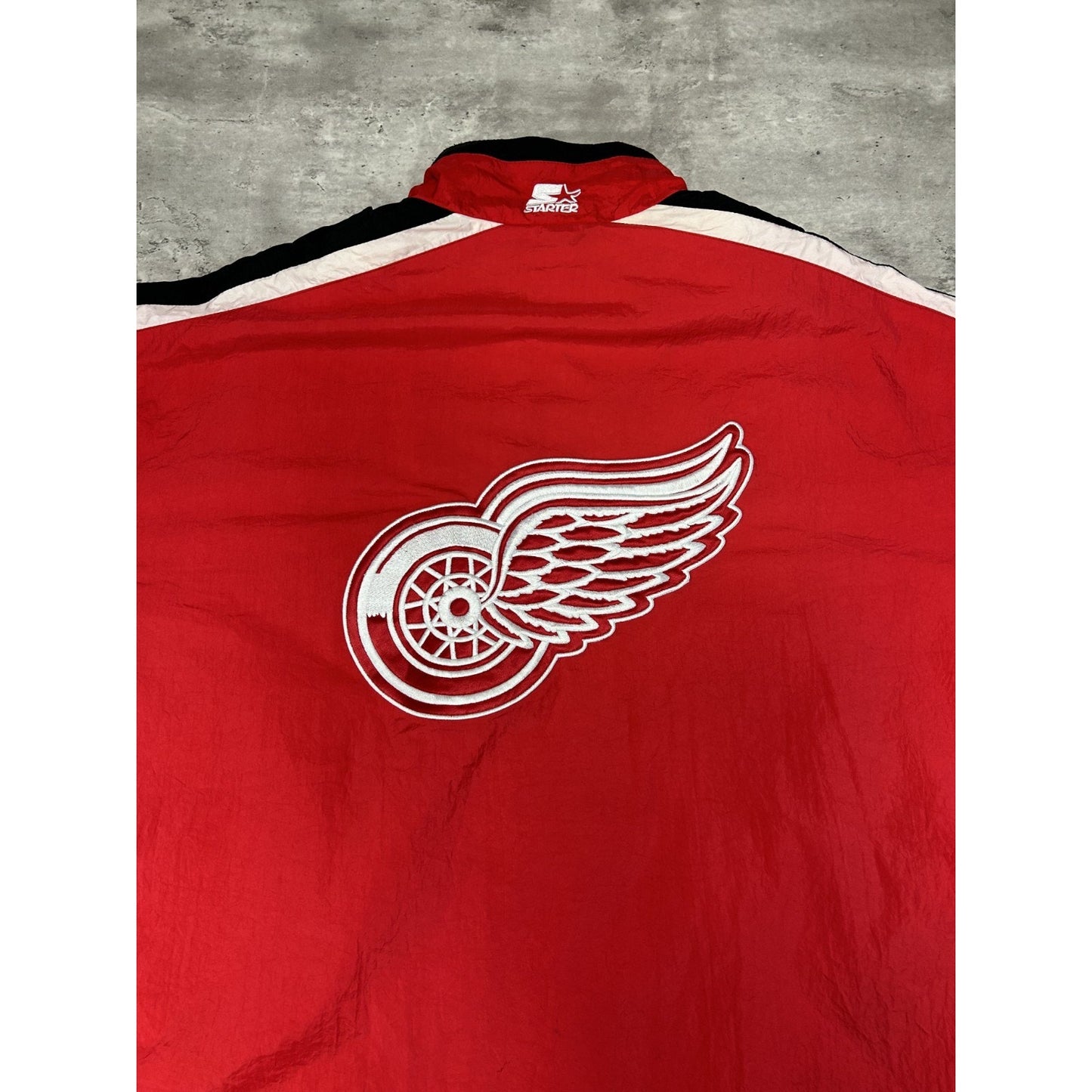 Vintage 90s Detroit Red Wings NHL Embroidered Nylon Starter Jacket Size XL