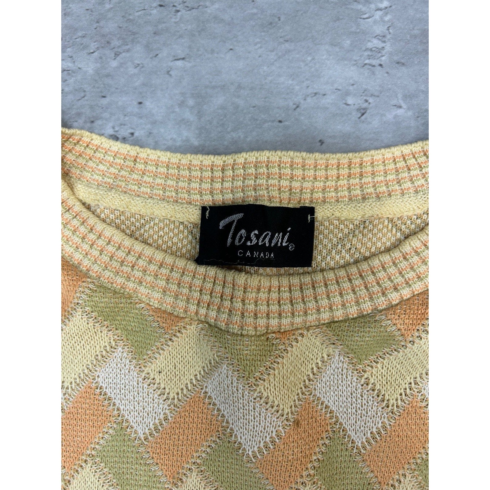 Vintage 90s Tosani Lightweight Zig Zag Print Pullover Knit Sweater Size XL