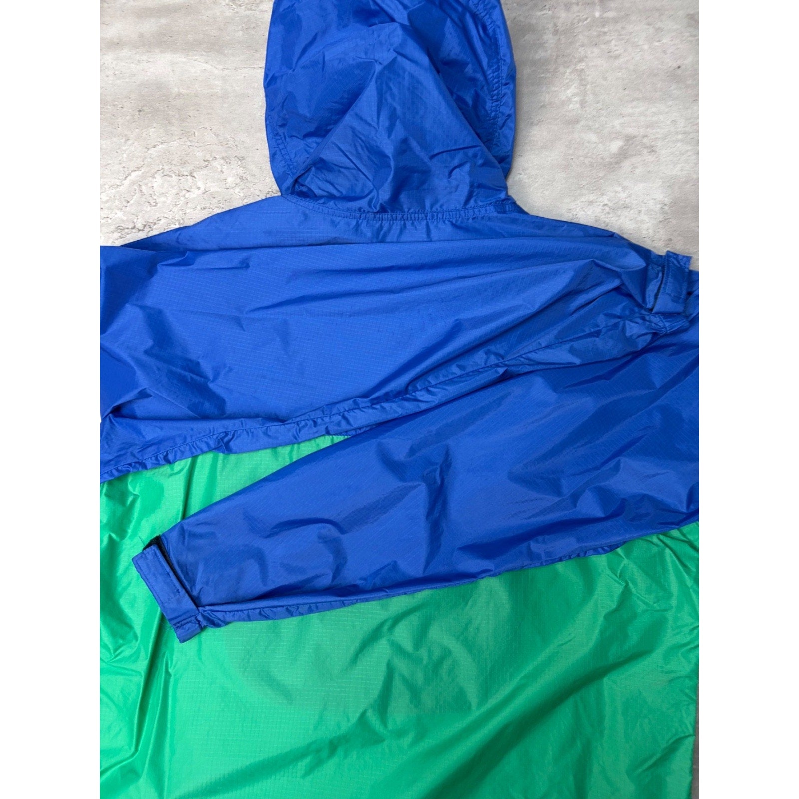 Vintage 80s/90s Patagonia Two Tone Nylon Windbreaker Jacket Size Medium