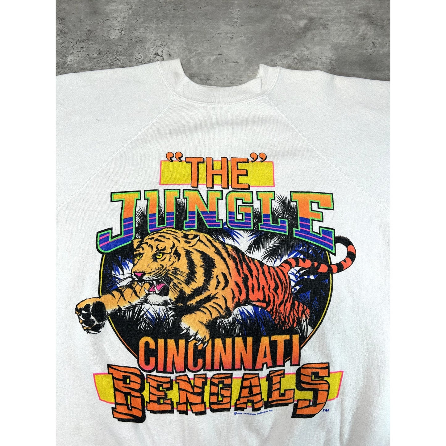 Vintage 1989 Cincinnati Bengals NFL The Jungle Football Graphic Sweatshirt Sz XL