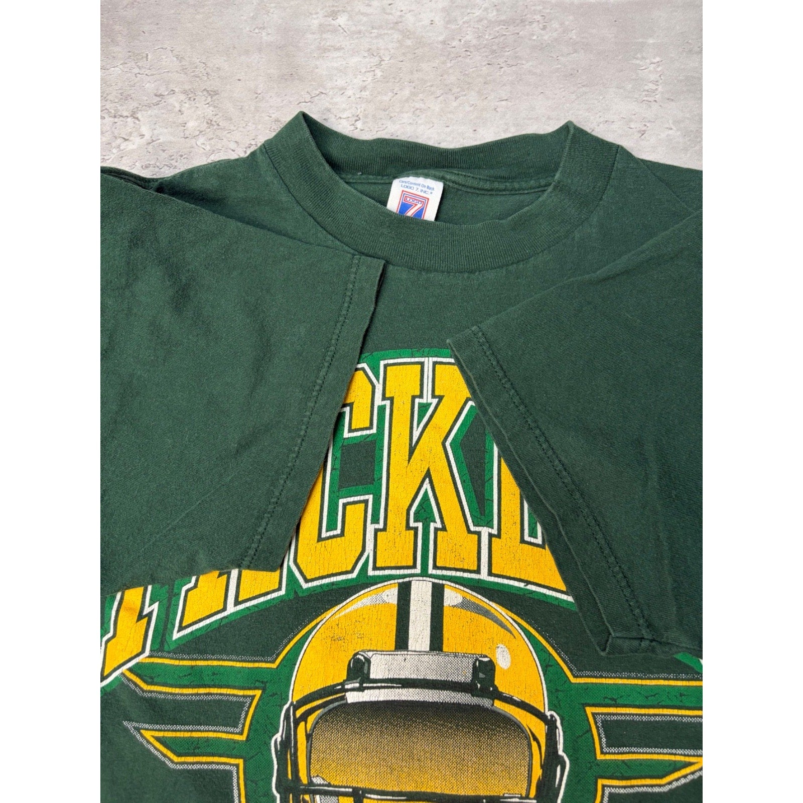 Vintage 1995 Green Bay Packers NFL Helmet Graphic Football T-Shirt Size Large