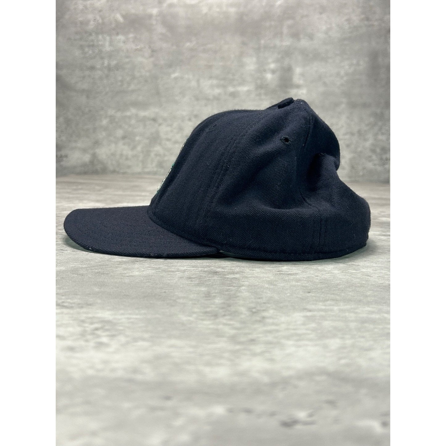 Vintage Seattle Mariners MLB Embroidered Logo Baseball Hat Size 7 3/8