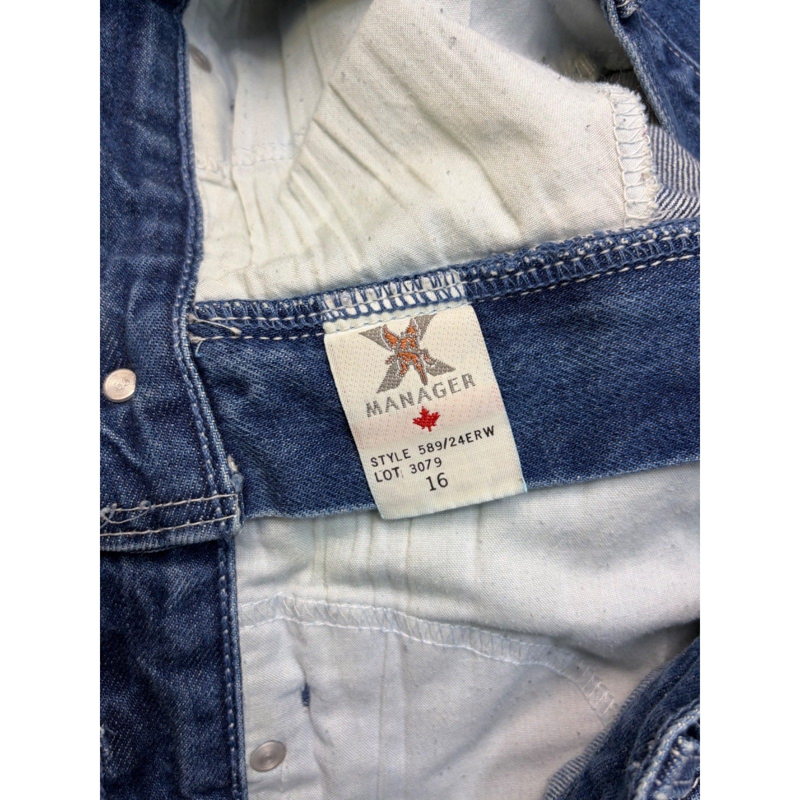 Vintage Y2K Womens X Manager Embroidered Medium Wash Denim Flare Pants Size 33