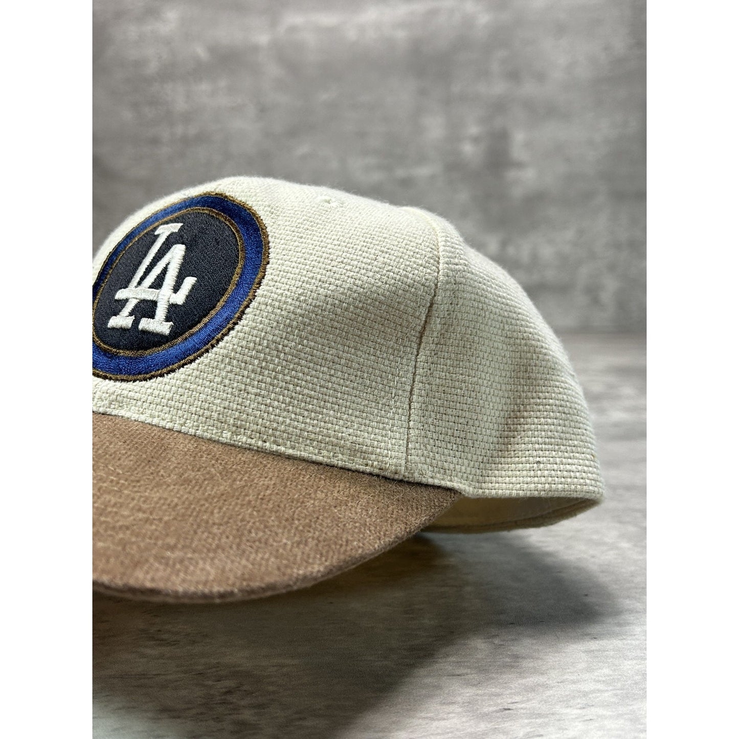 Vintage 90s Los Angeles Dodgers MLB Embroidered Logo Strapback Hat OSFA