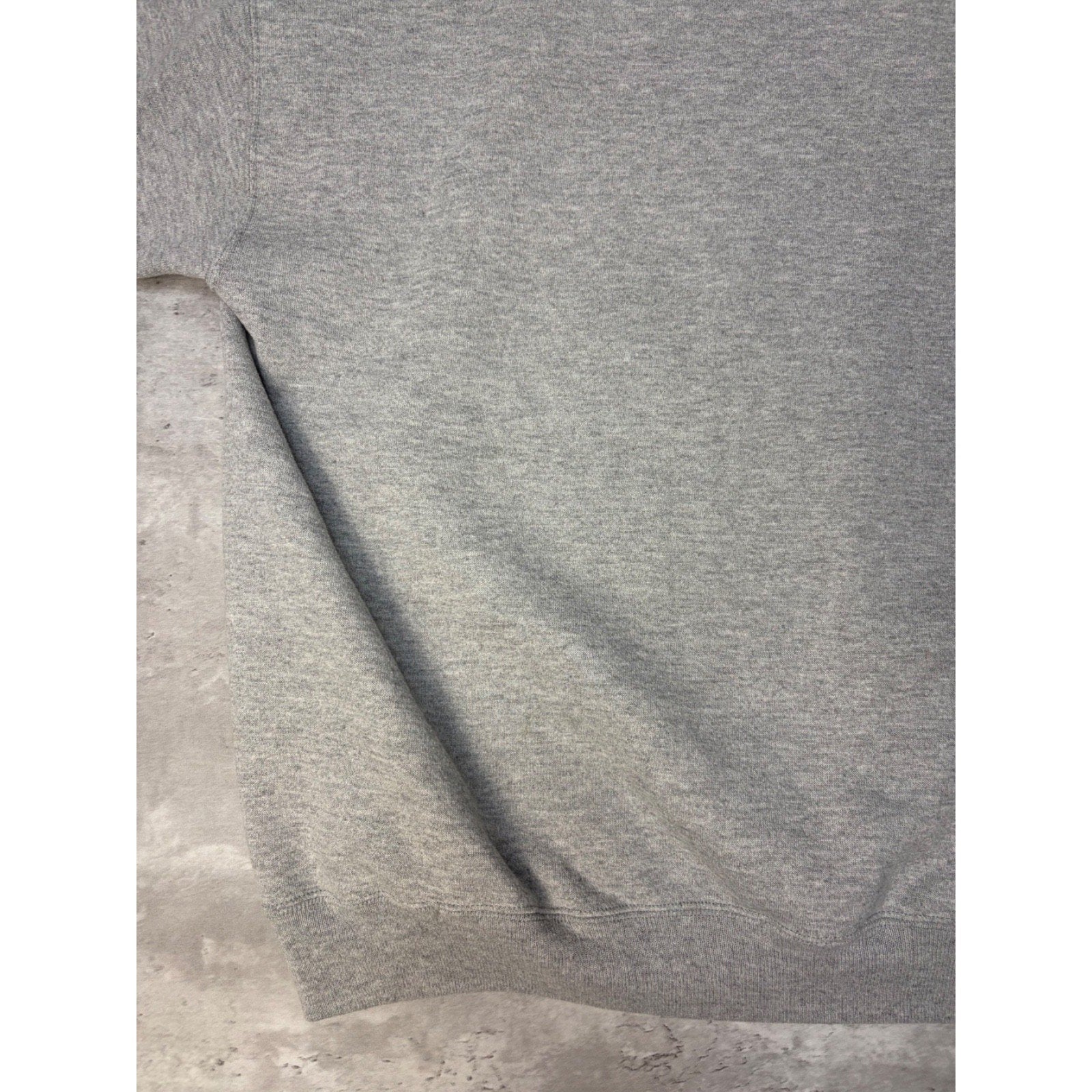 Vintage 1997 Oakland Raiders NFL Equipment Graphic Football Sweatshirt Size XL