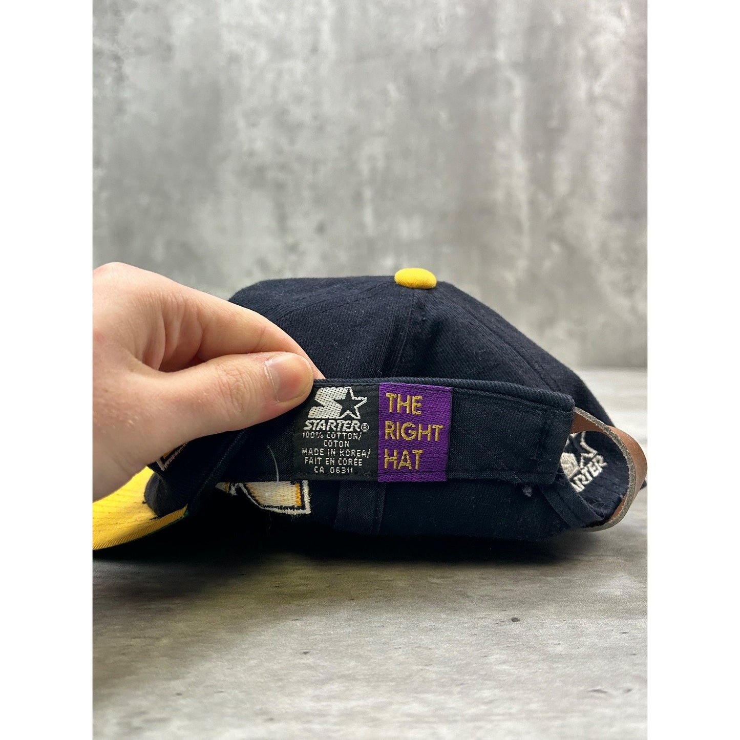 Vintage 90s Michigan Wolverines NCAA Starter Arc Spellout YOUTH Strapback Hat