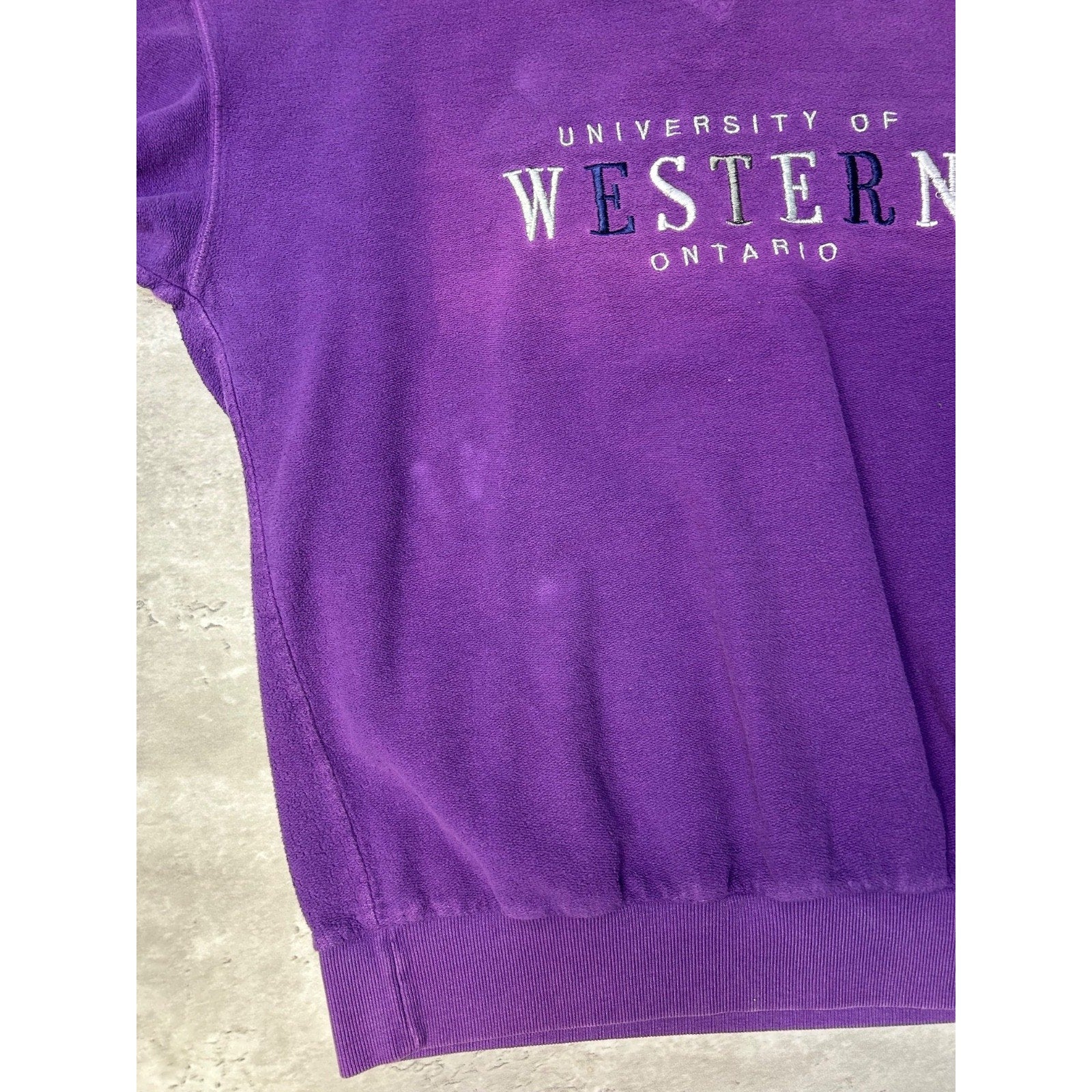 Vintage 90s University Of Western Embroidered Spellout Sweatshirt Size Medium