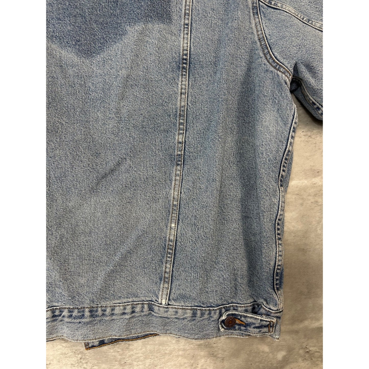 VTG 90s Levis Plaid Lined Red Tab Light Wash Denim Type 3 Trucker Jacket Size XL