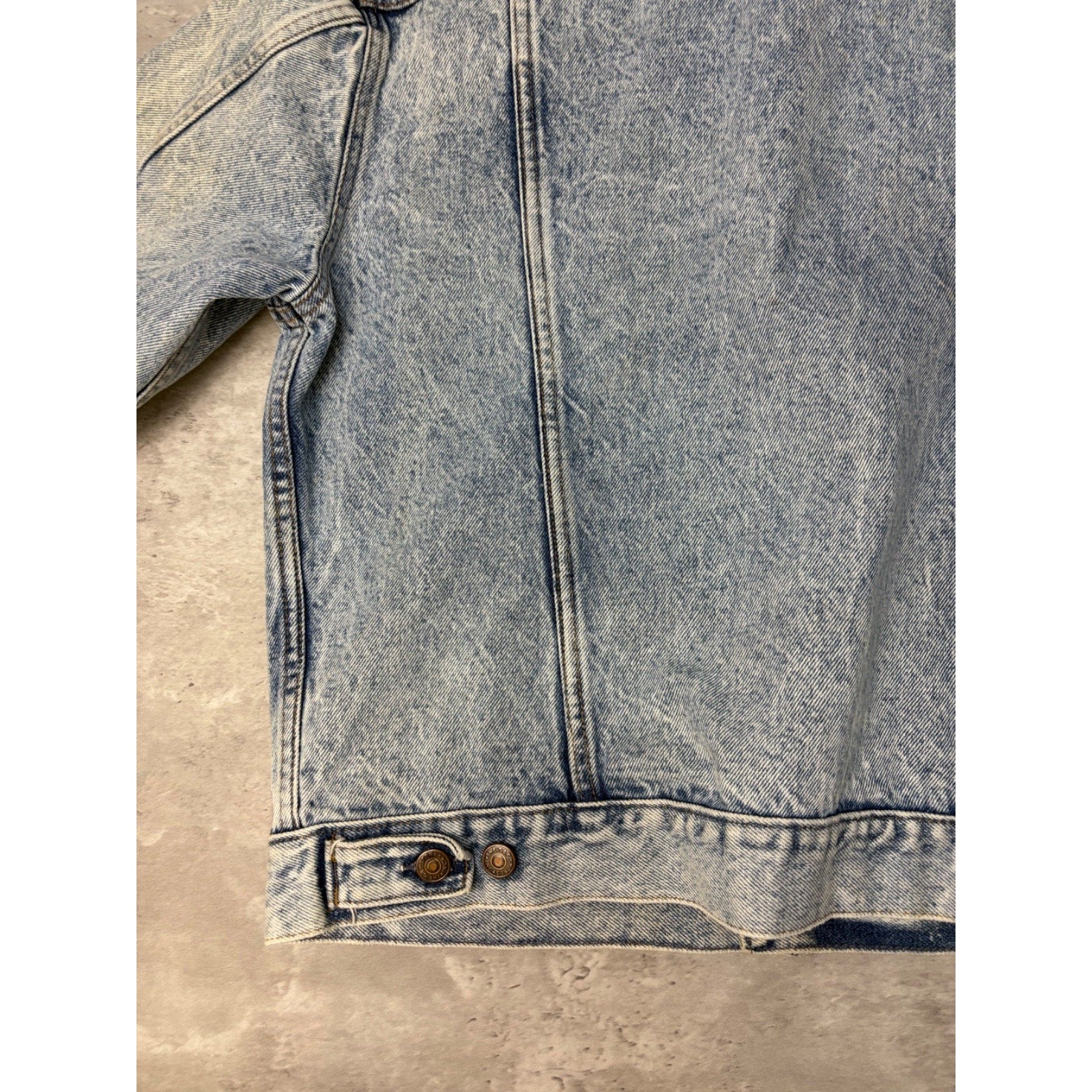 Vintage 90s Gap Denim Light Wash Denim Trucker Jacket Size Medium