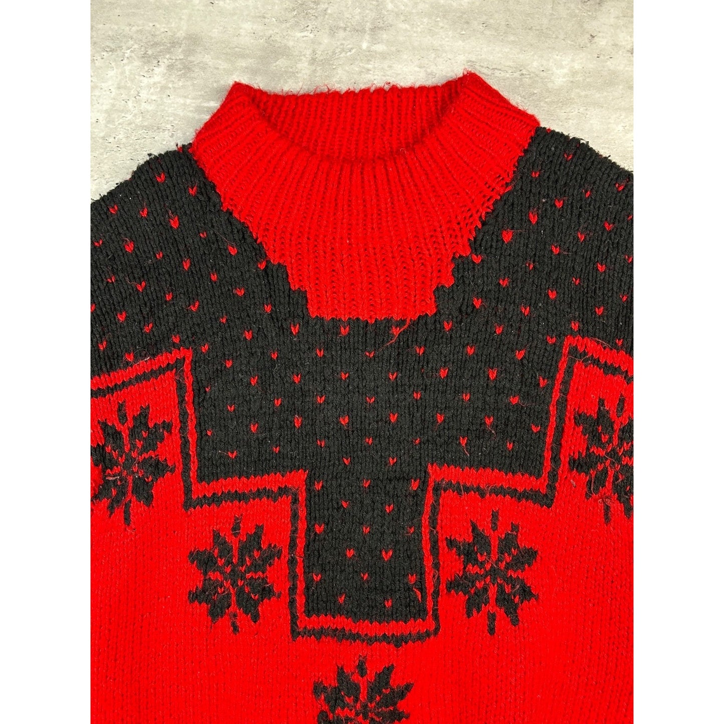 Vintage 80s/90s Handmade Snowflake Graphic Pullover Mock Neck Sweater Size Large