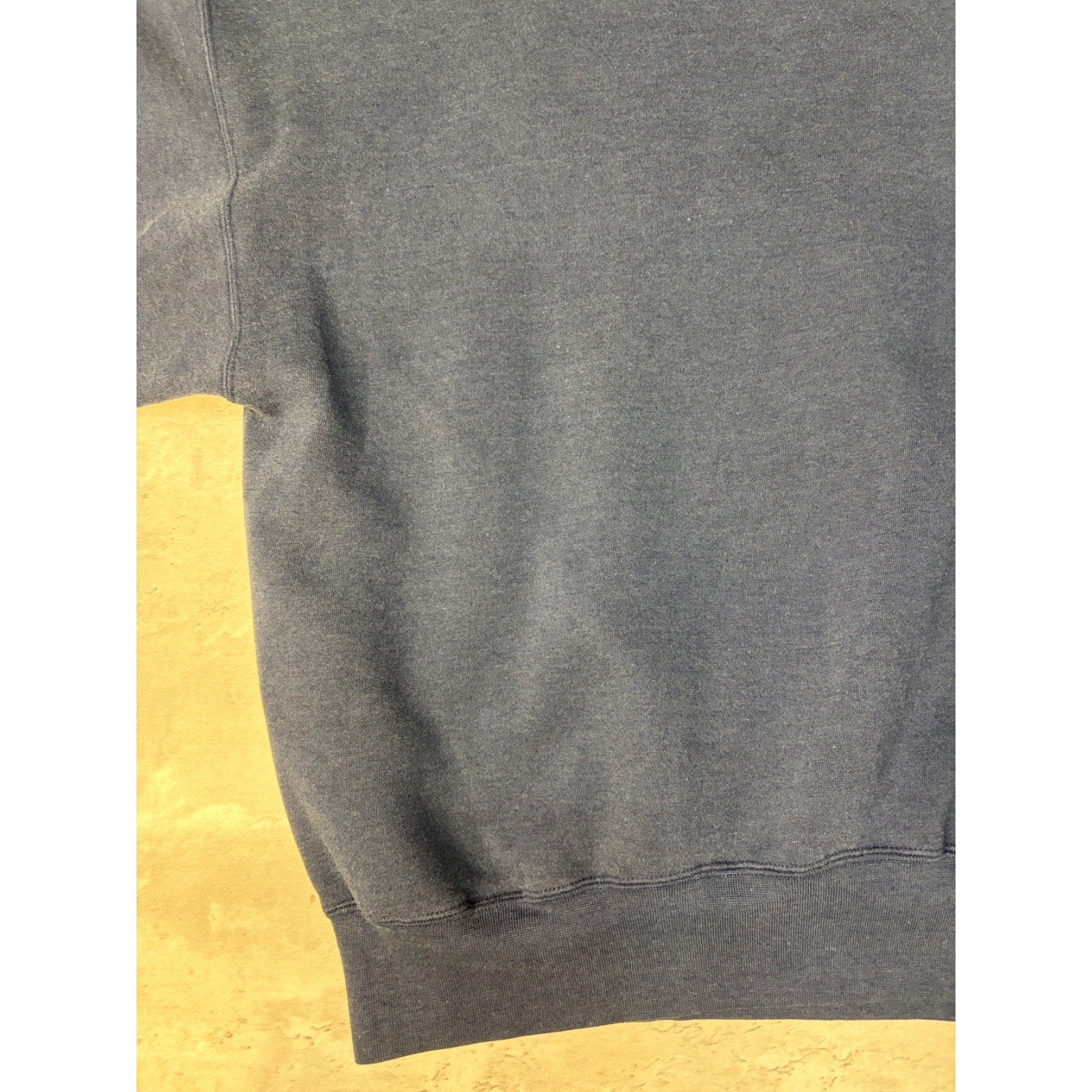 90s Notre Dame Fighting Irish NCAA Embroidered Spellout Sweatshirt Size Large