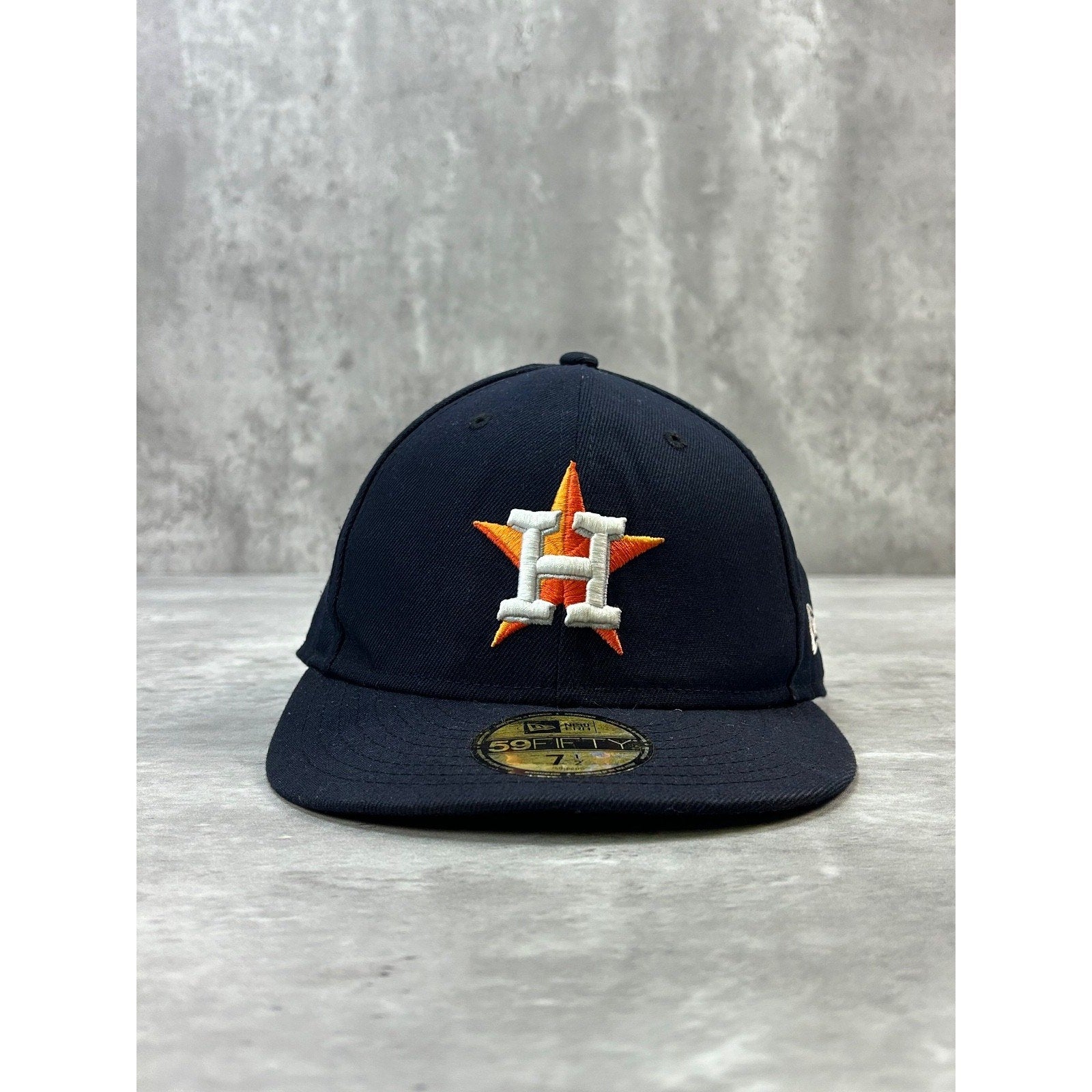 Houston Astros MLB Embroidered Logo Baseball Fitted Hat Size 7 1/2