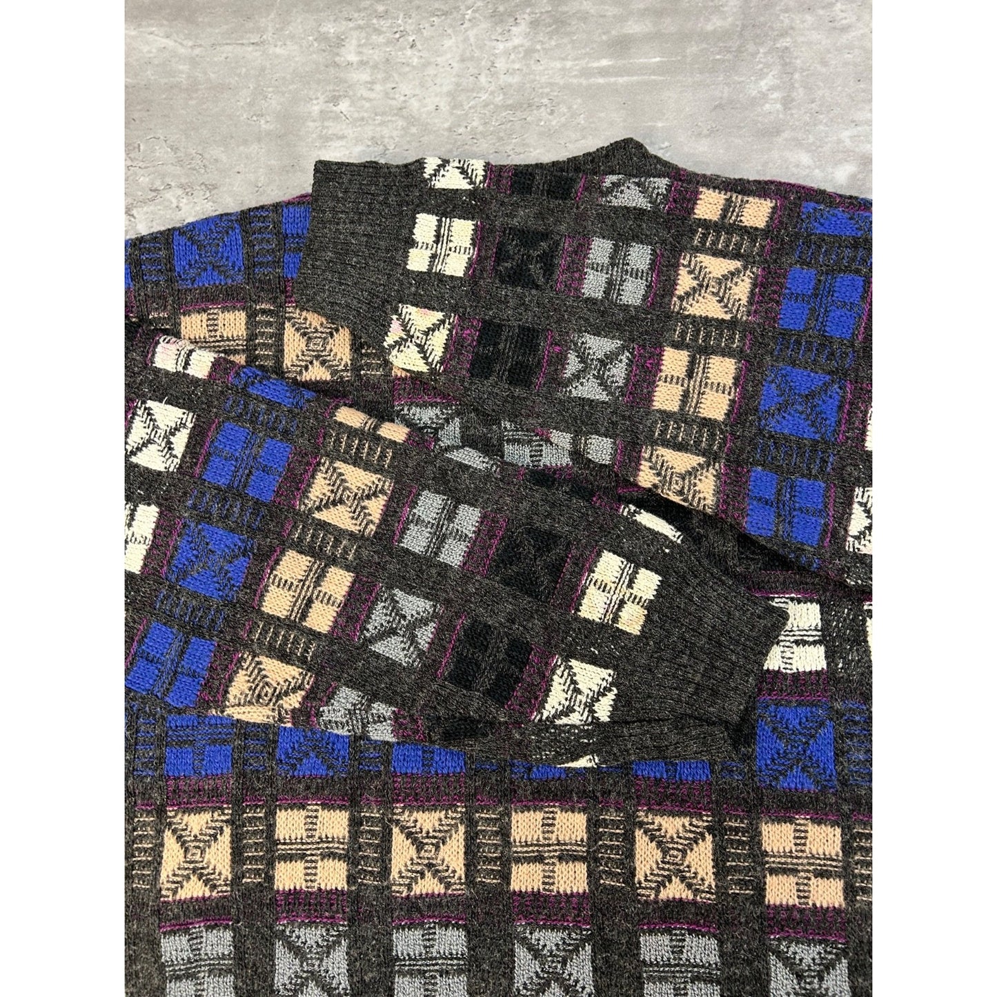 Vintage Abstract Checkered Print Pullover Knit Sweater Size Medium