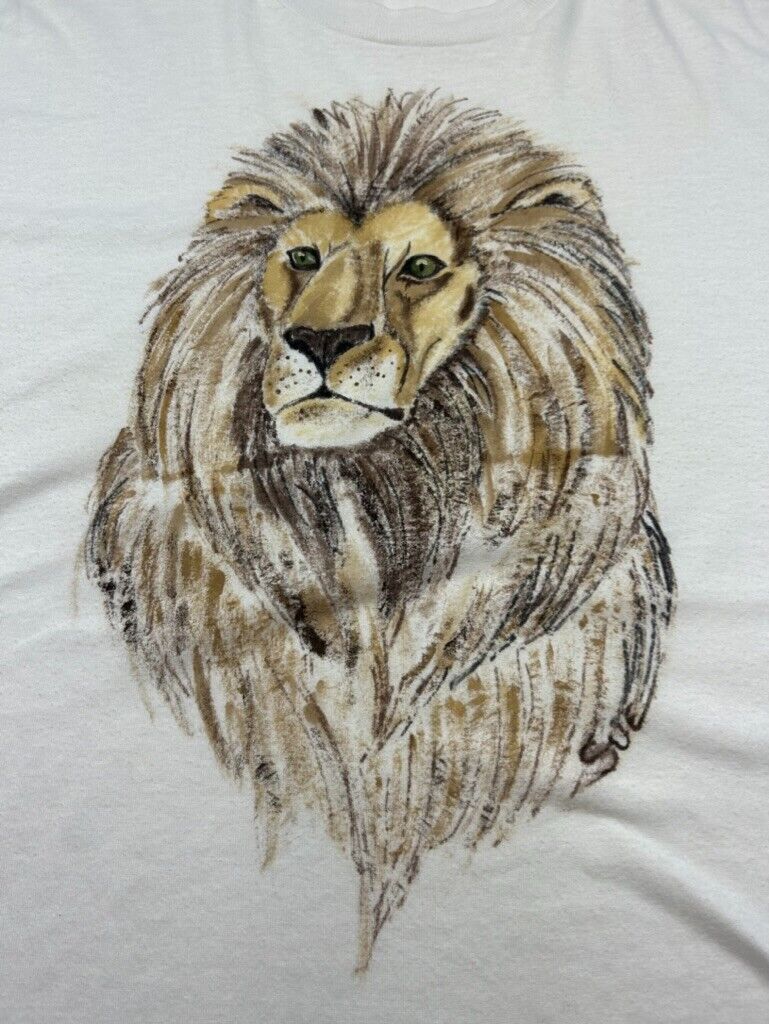 Vintage 90s Lion Nature Wildlife Art Graphic T-Shirt Size Large White