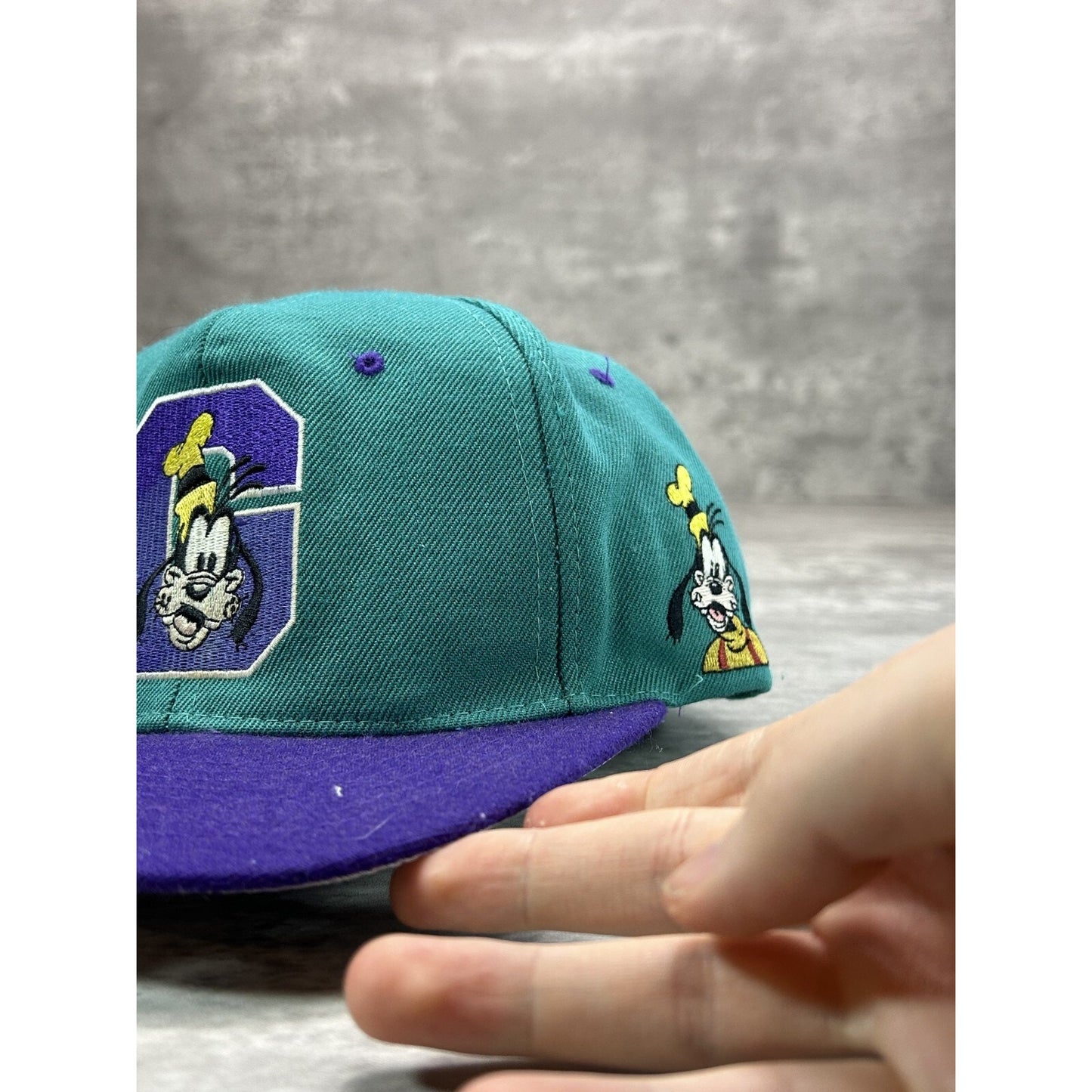 Vintage Disney Goofy Embroidered Logo Spellout Snapback Hat OSFA
