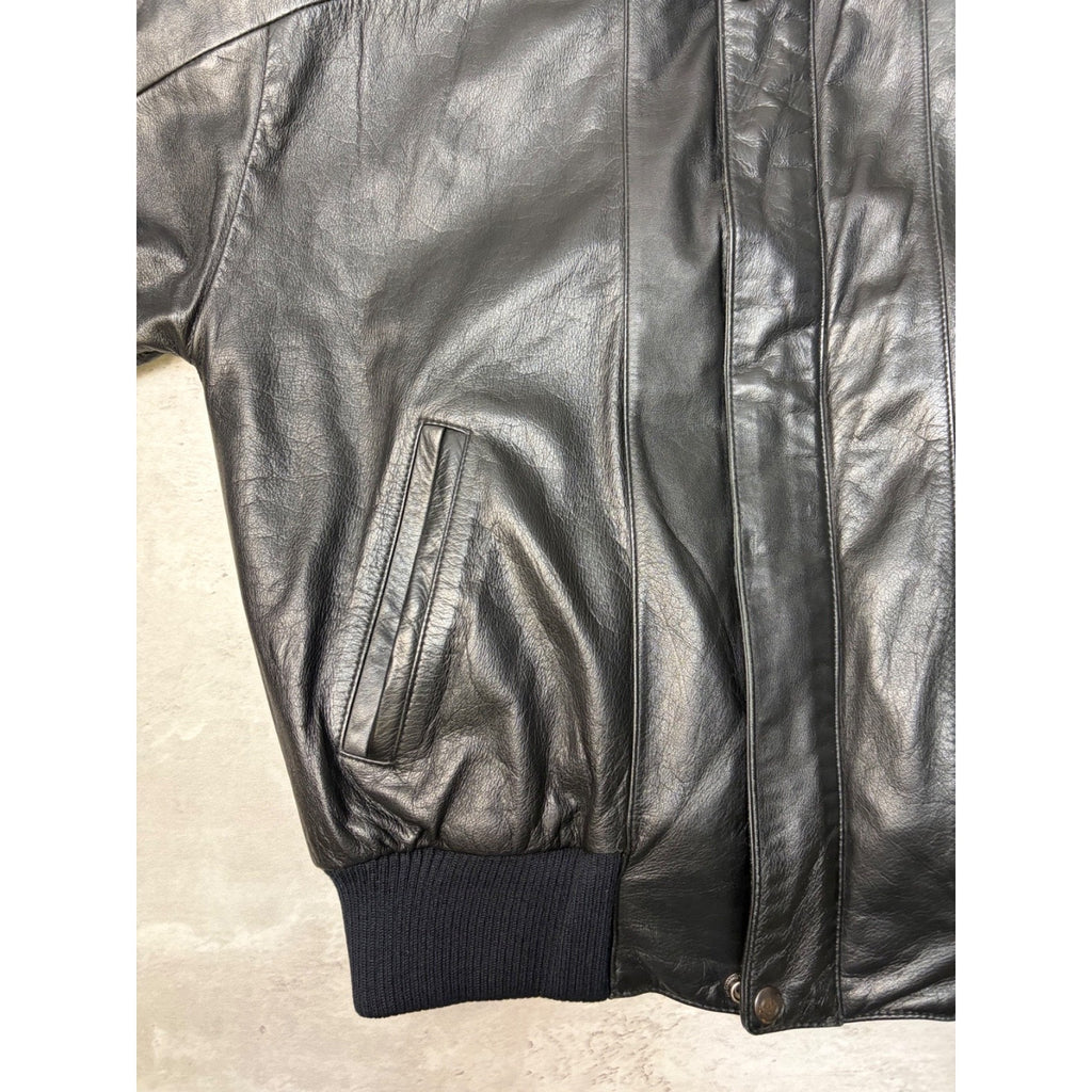 Vintage Hard Rock Cafe Embossed Sleeve Logo Leather Bomber Jacket Size Small