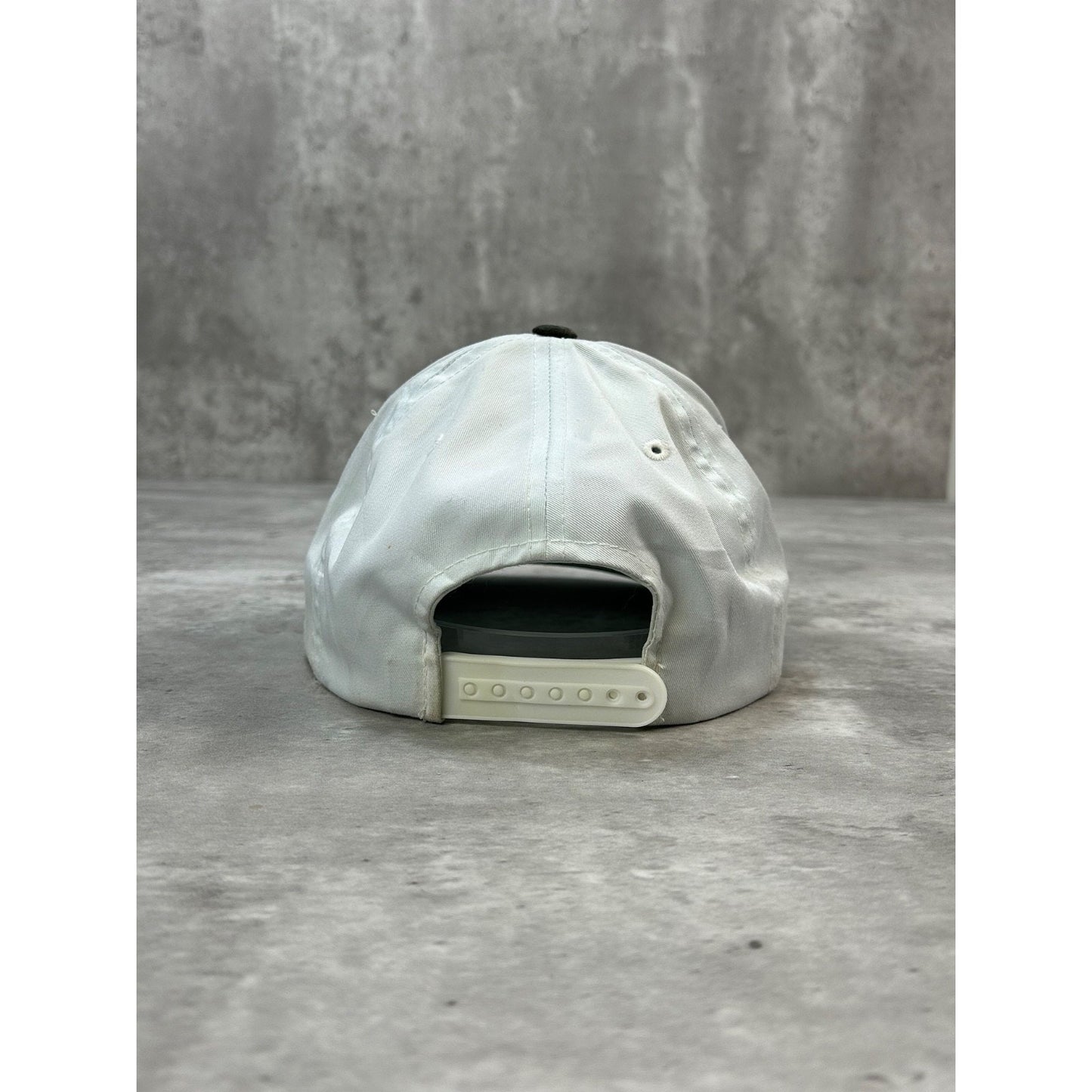 Vintage 90s Chicago White Sox MLB Embroidered Spellout Snapback Hat OSFA