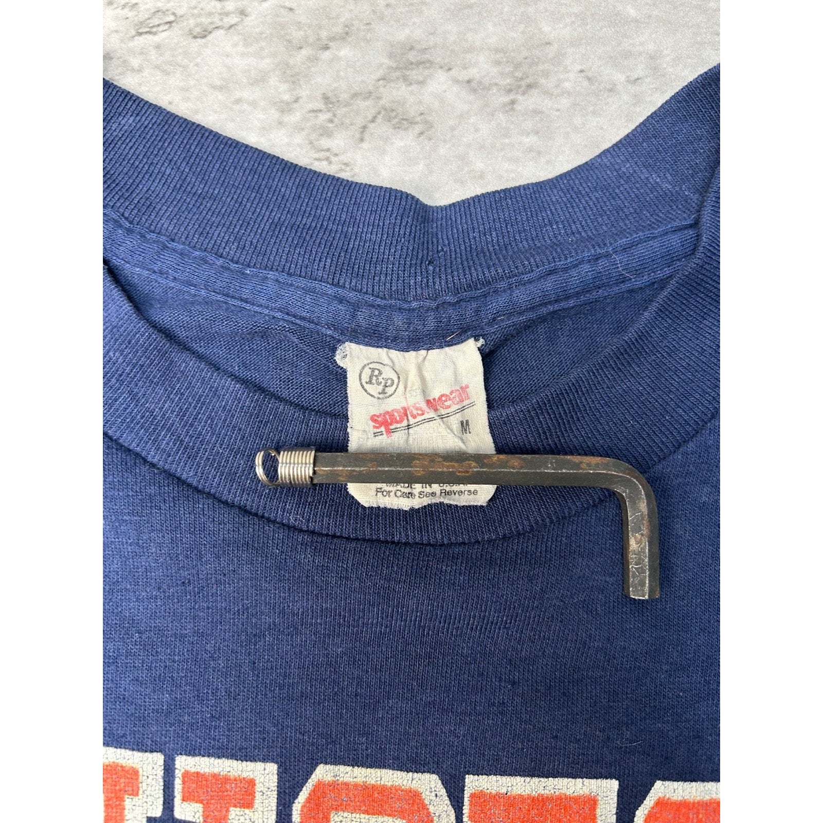 Vintage 80s Chicago Bears NFL Helmet Spellout Graphic Football T-Shirt Sz Medium