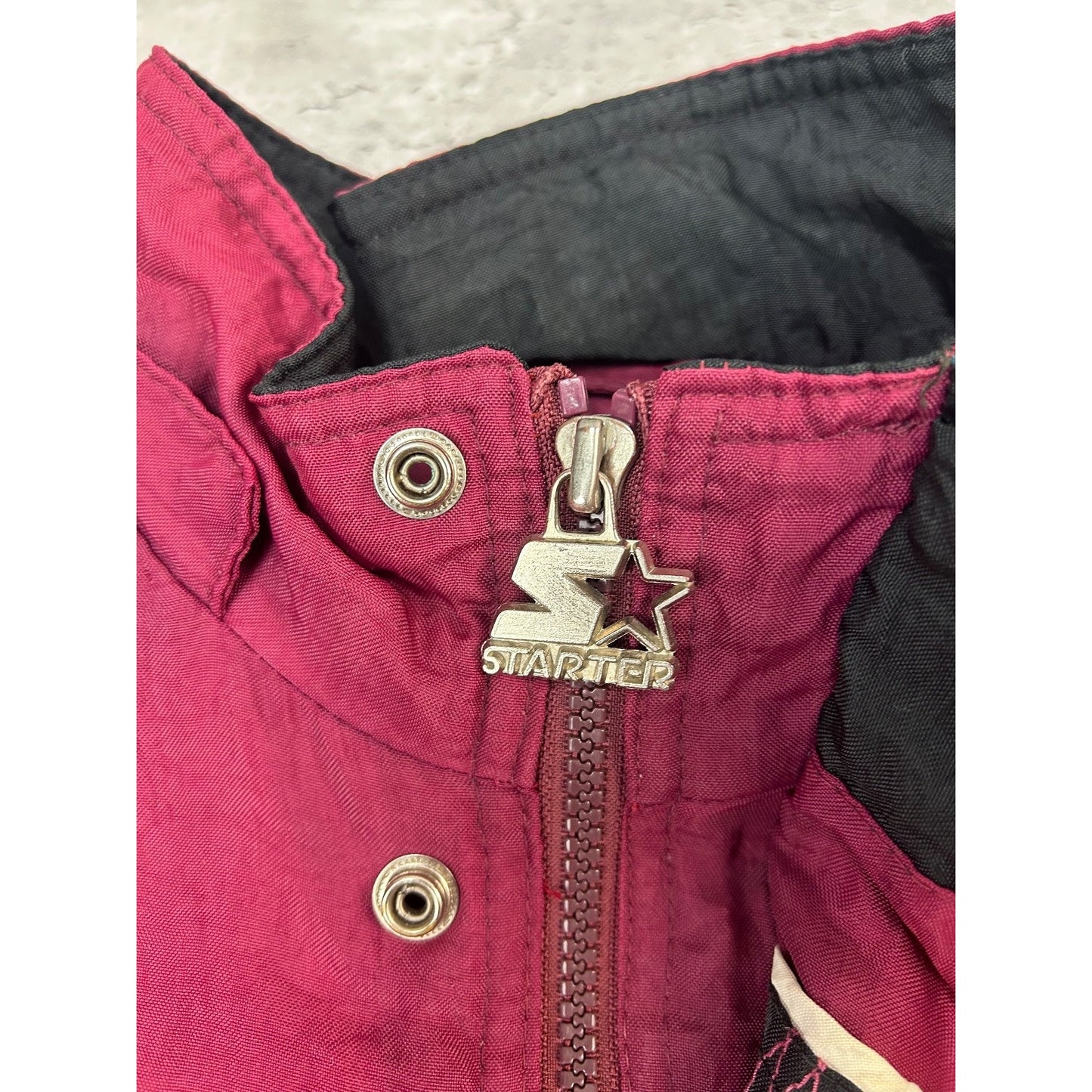 Vintage 90s Minnesota Gophers NCAA Insulated 1/2 Zip Starter Jacket Size Large