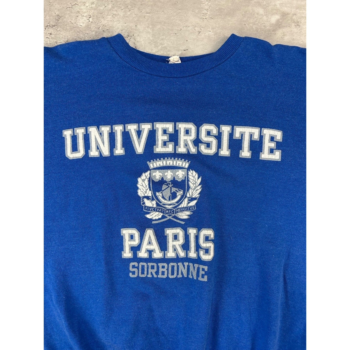 Vintage 80s/90s Universite Paris Collegiate Crest Graphic Sweatshirt Size Medium