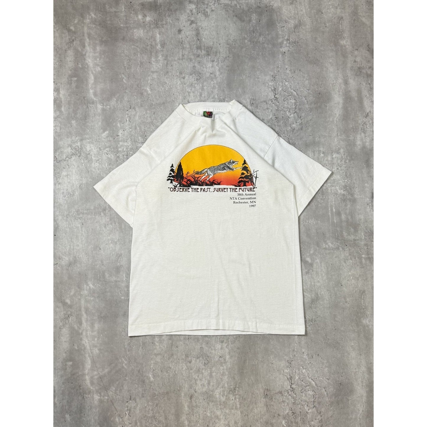 Vintage 1997 Observe The Past, Survive The Future Wolf Graphic T-Shirt Sz Medium