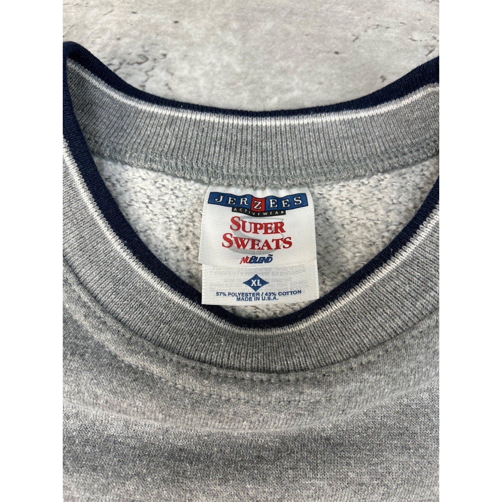 Vintage Regent University NCAA Embroidered Spellout Collegiate Sweatshirt Sz XL