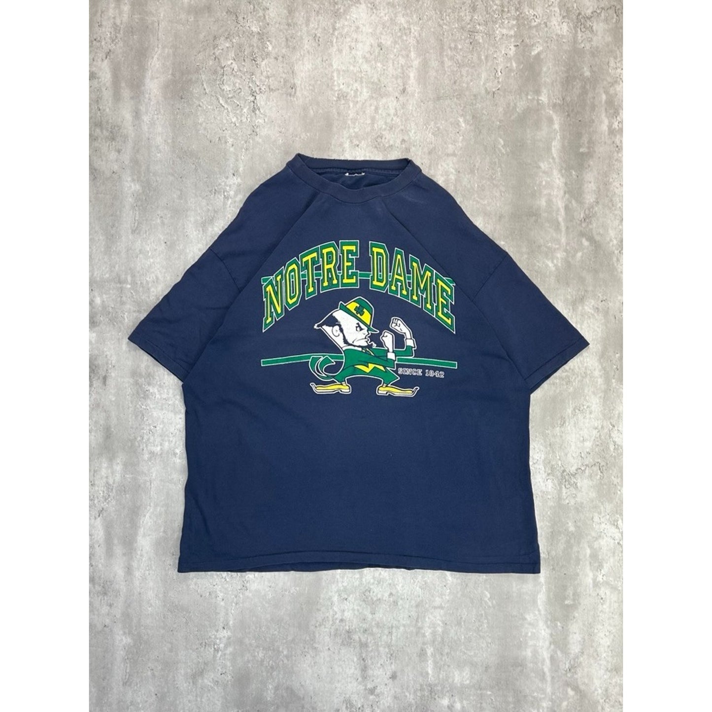 Vintage 90s Notre Dame Fighting Irish NCAA Spellout Graphic T-Shirt Size XL