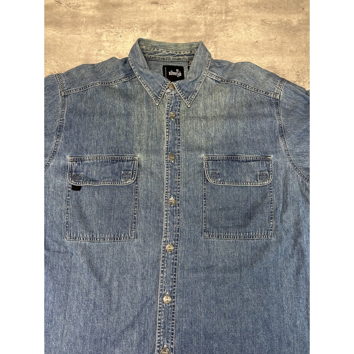 Vintage 90s Levis SIlvertab Medium Wash Long Sleeve Button Up Shirt Size Large