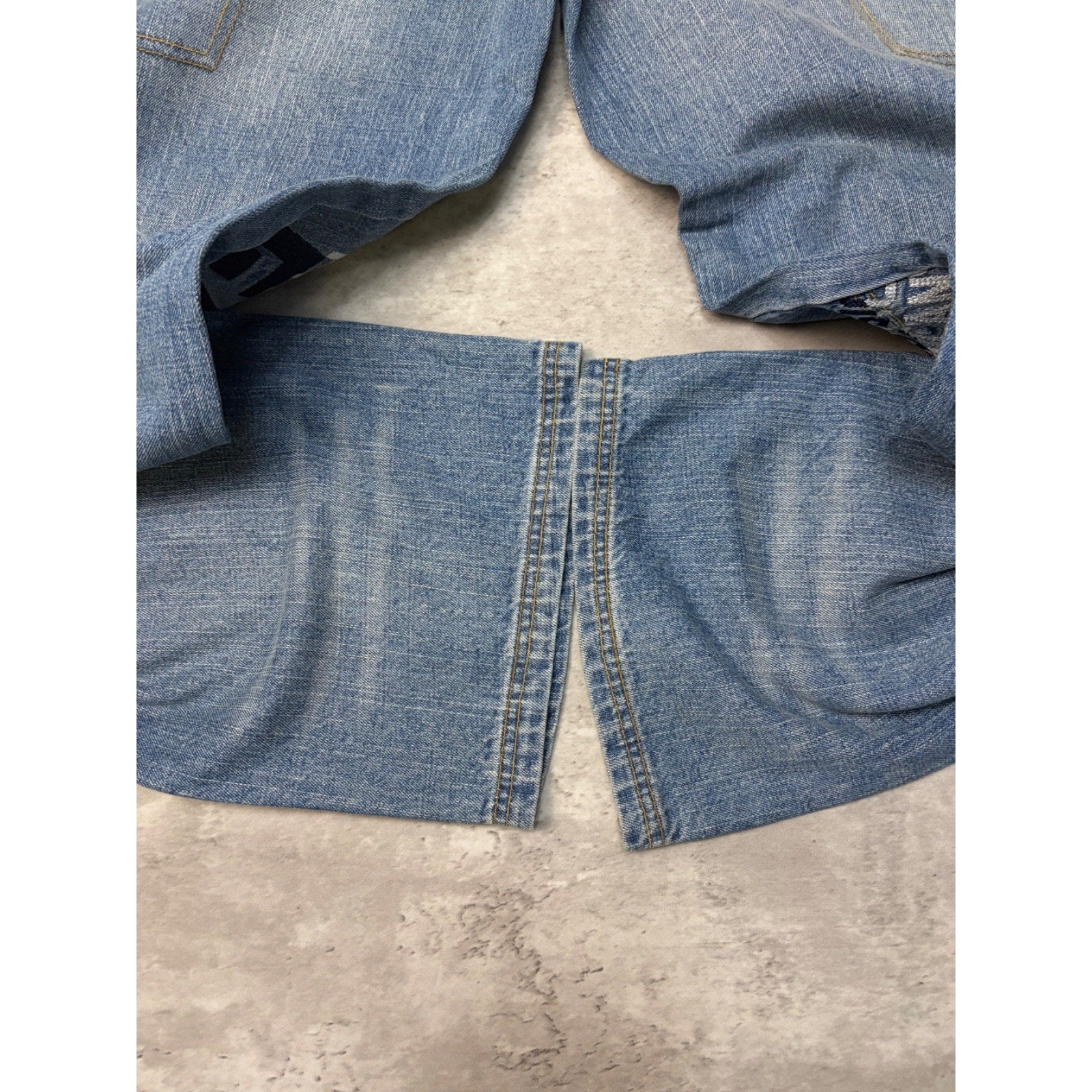 Vintage Y2K Womens Phat Farm Embroidered Spellout Medium Wash Denim Pants