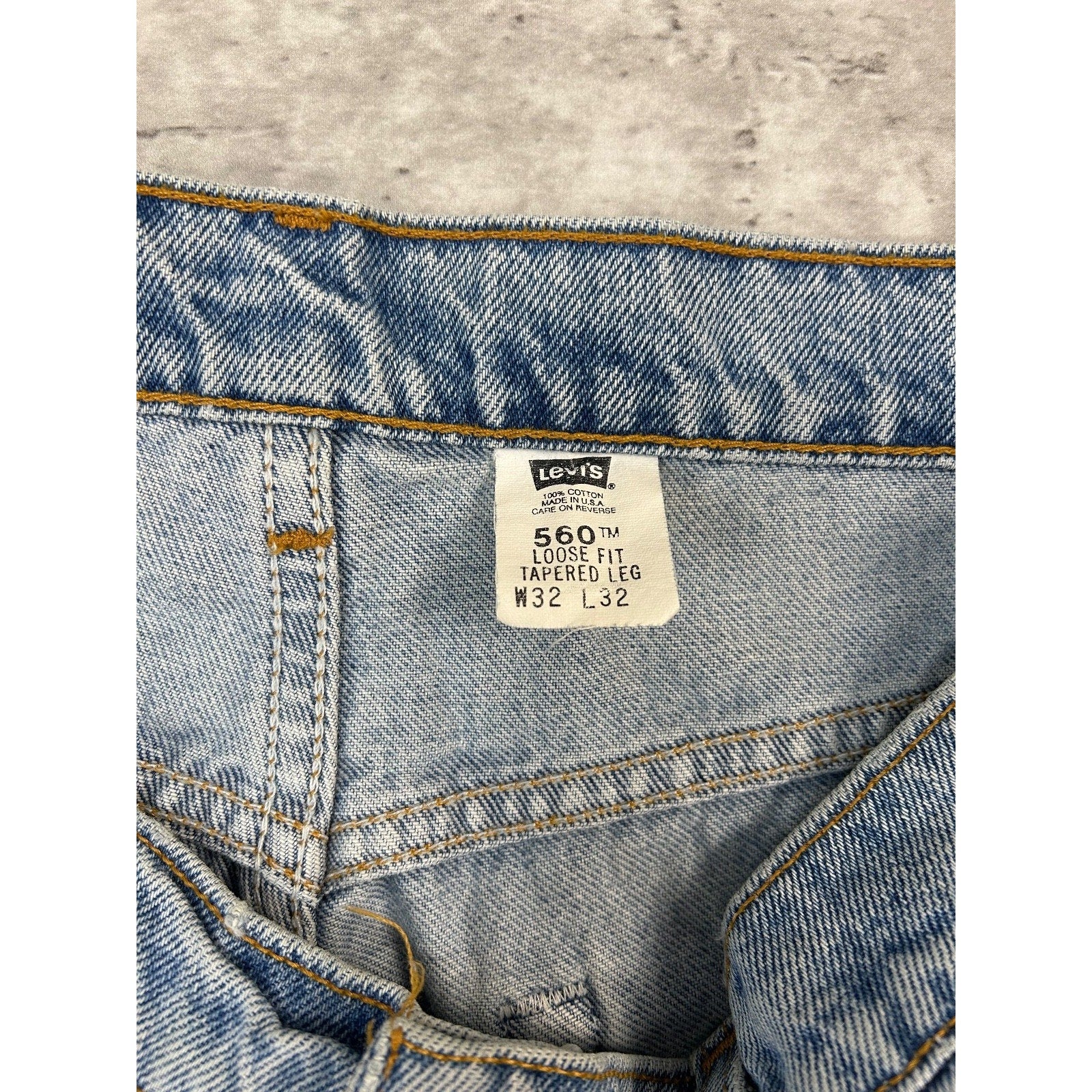 Vintage 90s Levis 560 Red Tab Loose Fit Light Wash Denim Pants Size 31 Blue