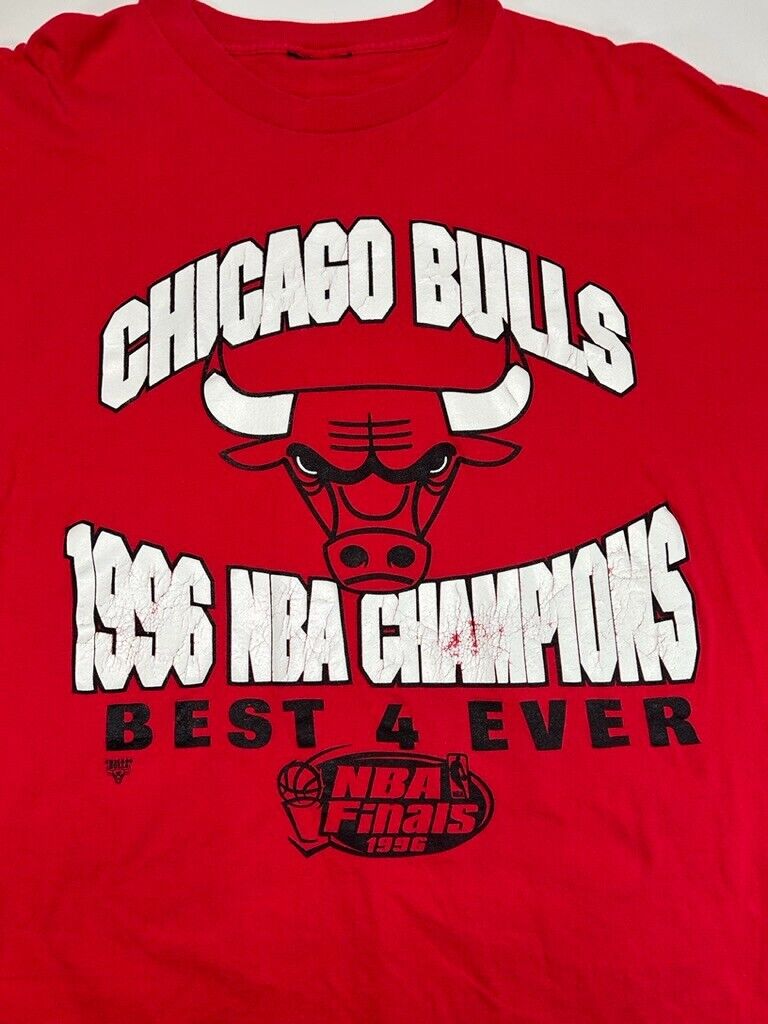 Vintage 1996 Chicago Bulls NBA Champions Spellout Logo T-Shirt Size 2XL