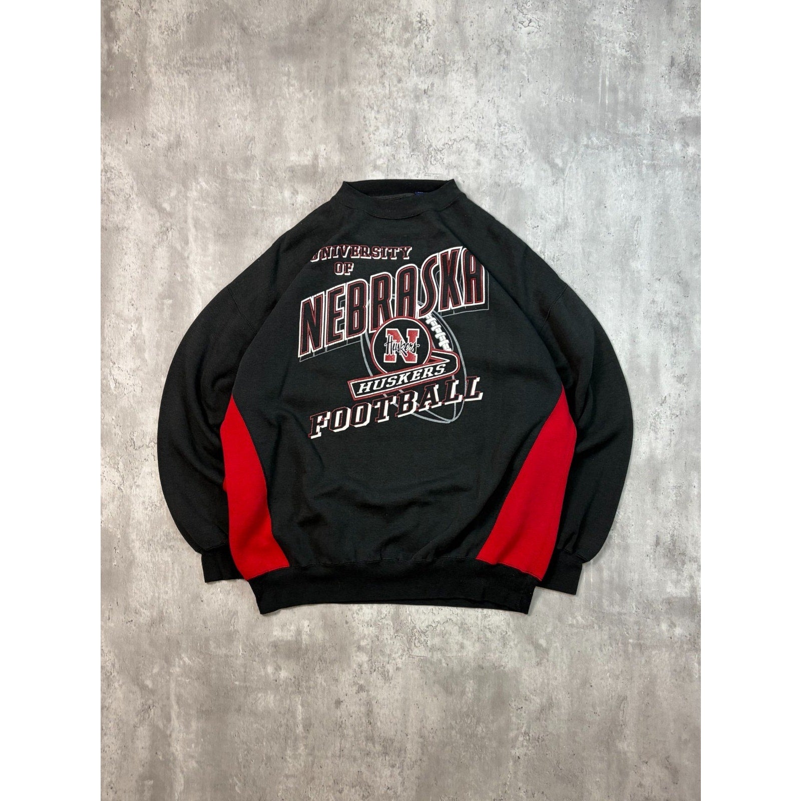 Vintage 90s Nebraska Cornhuskers NCAA Spellout Graphic Sweatshirt Size Large
