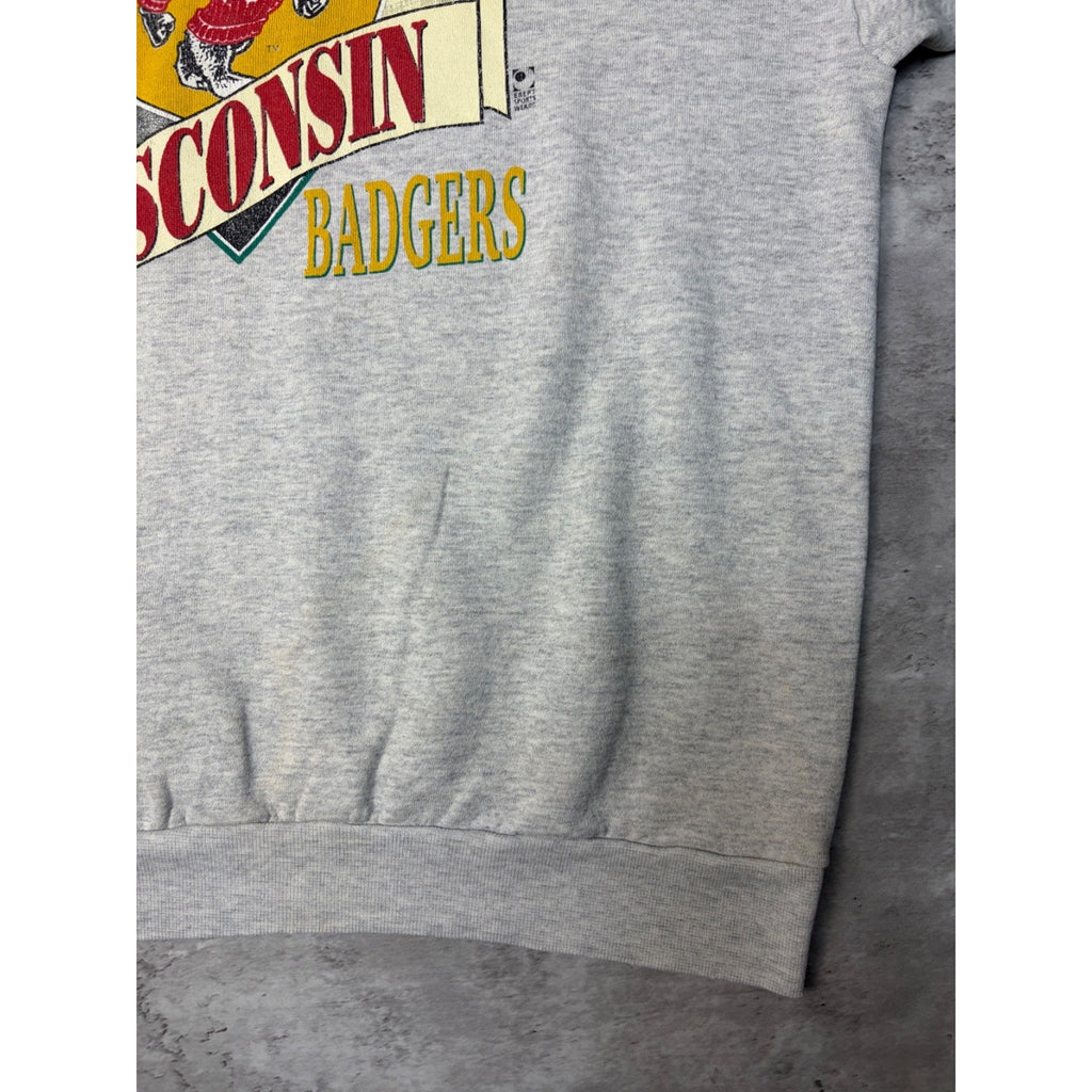 Vintage 90s Wisconsin Badgers NCAA Spellout Logo Graphic Sweatshirt Size XL