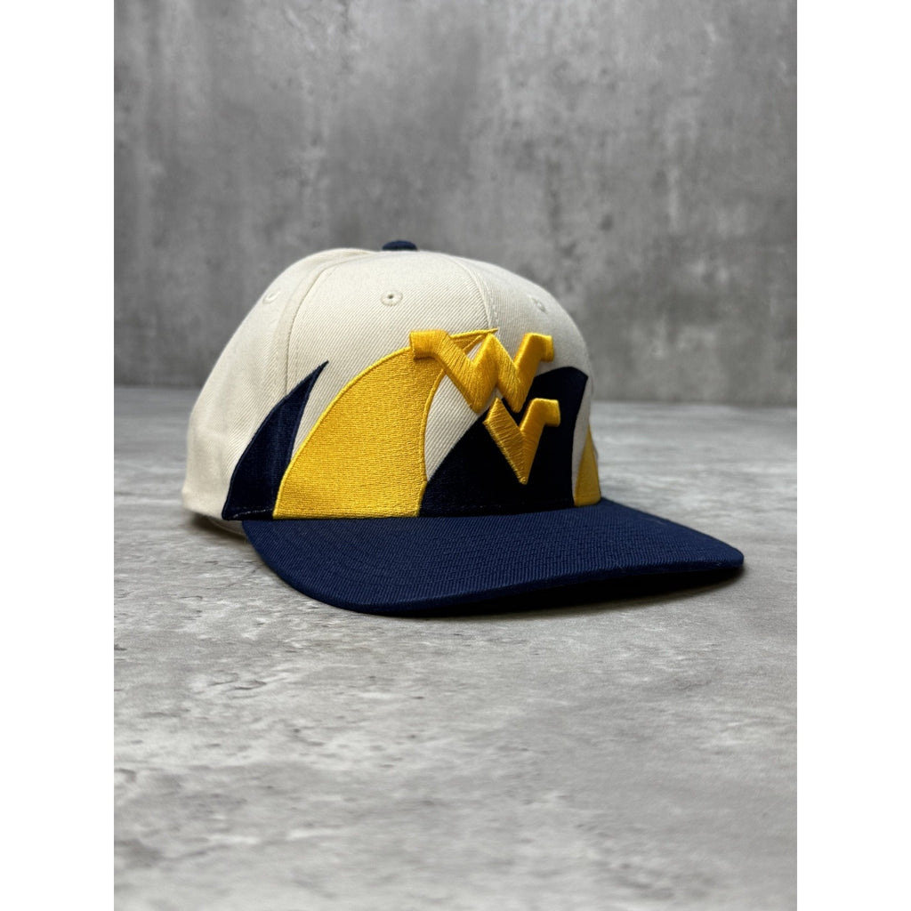 Vintage West Virginia Mountaineers NCAA Zephyr Sharktooth Snapback Hat OSFA