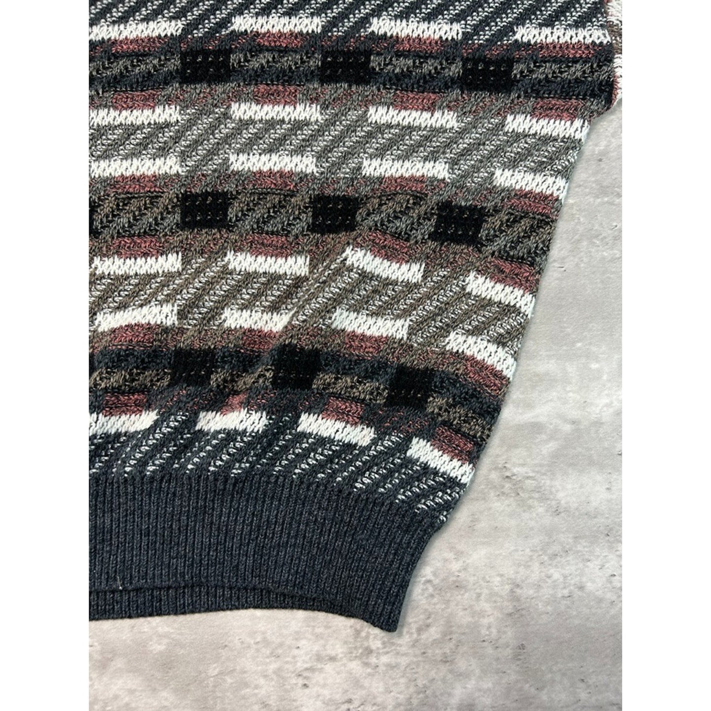 Vintage Jantzen Abstract Striped Pullover Ribbed Knit Sweater Size XL