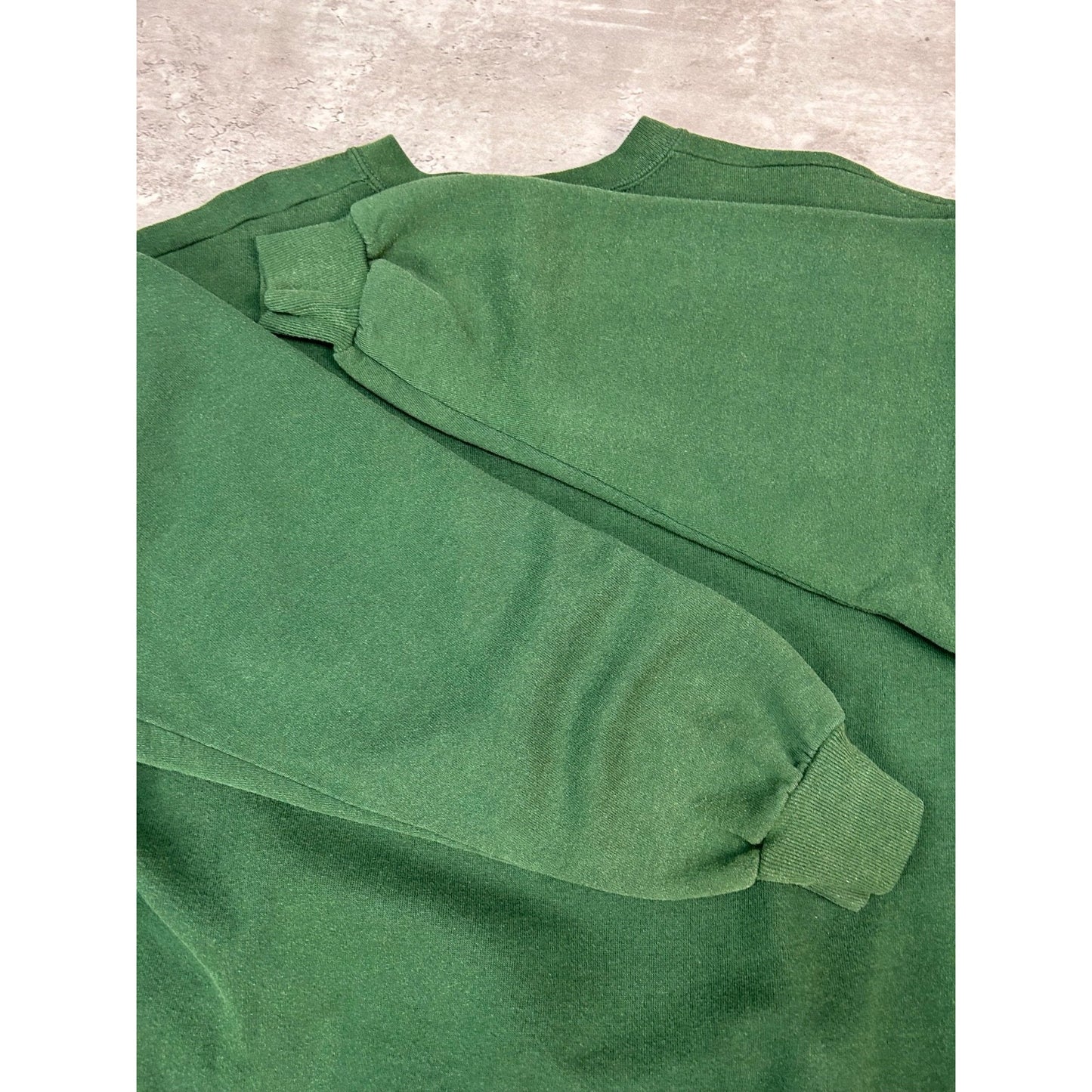 Vintage 90s Arctic Wildlands Deer Nature Graphic Sweatshirt Size XL Green