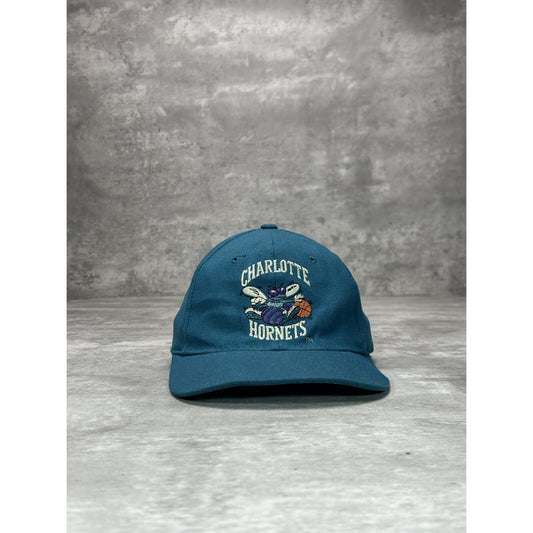 Vintage Charlotte Hornets NBA Embroidered Logo Starter Fitted Hat Size Teal