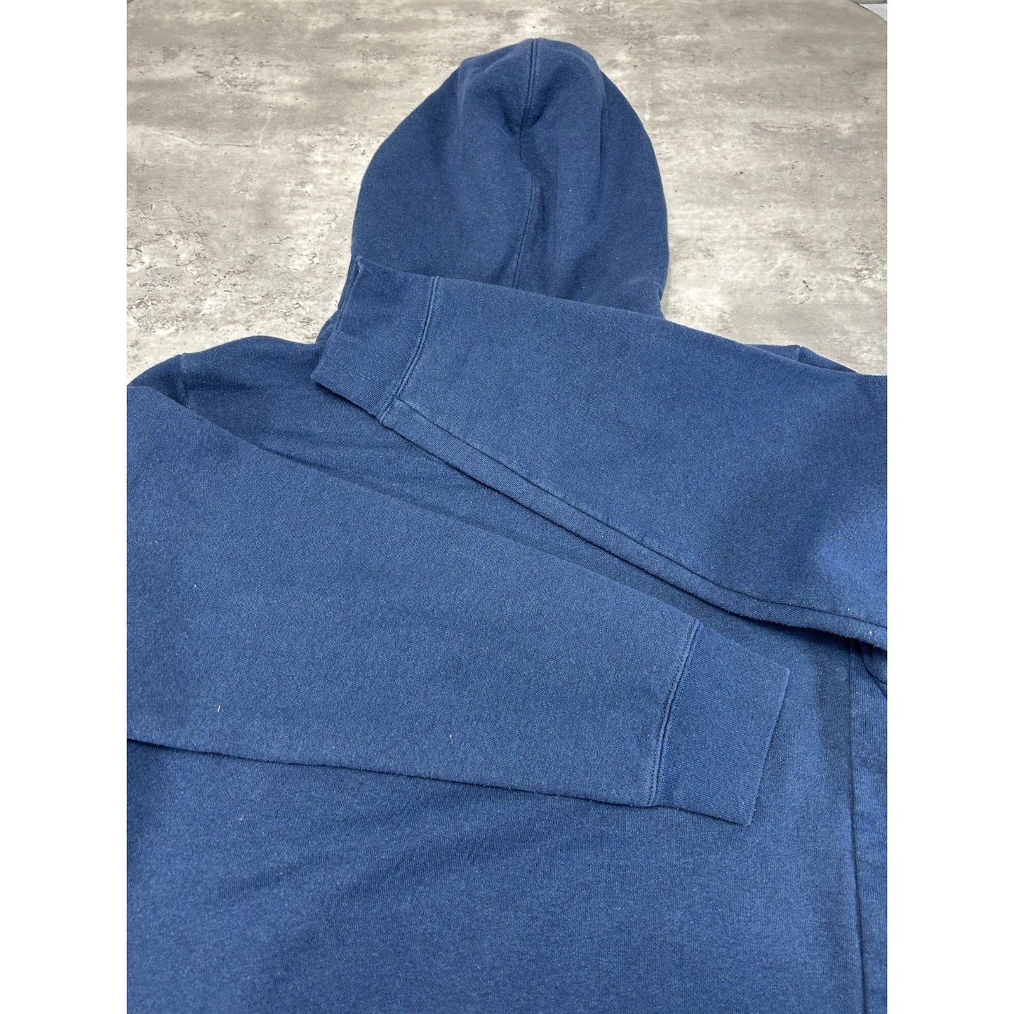 Patagonia Graphic Spellout Pullover Hooded Sweatshirt Size Medium Navy Blue