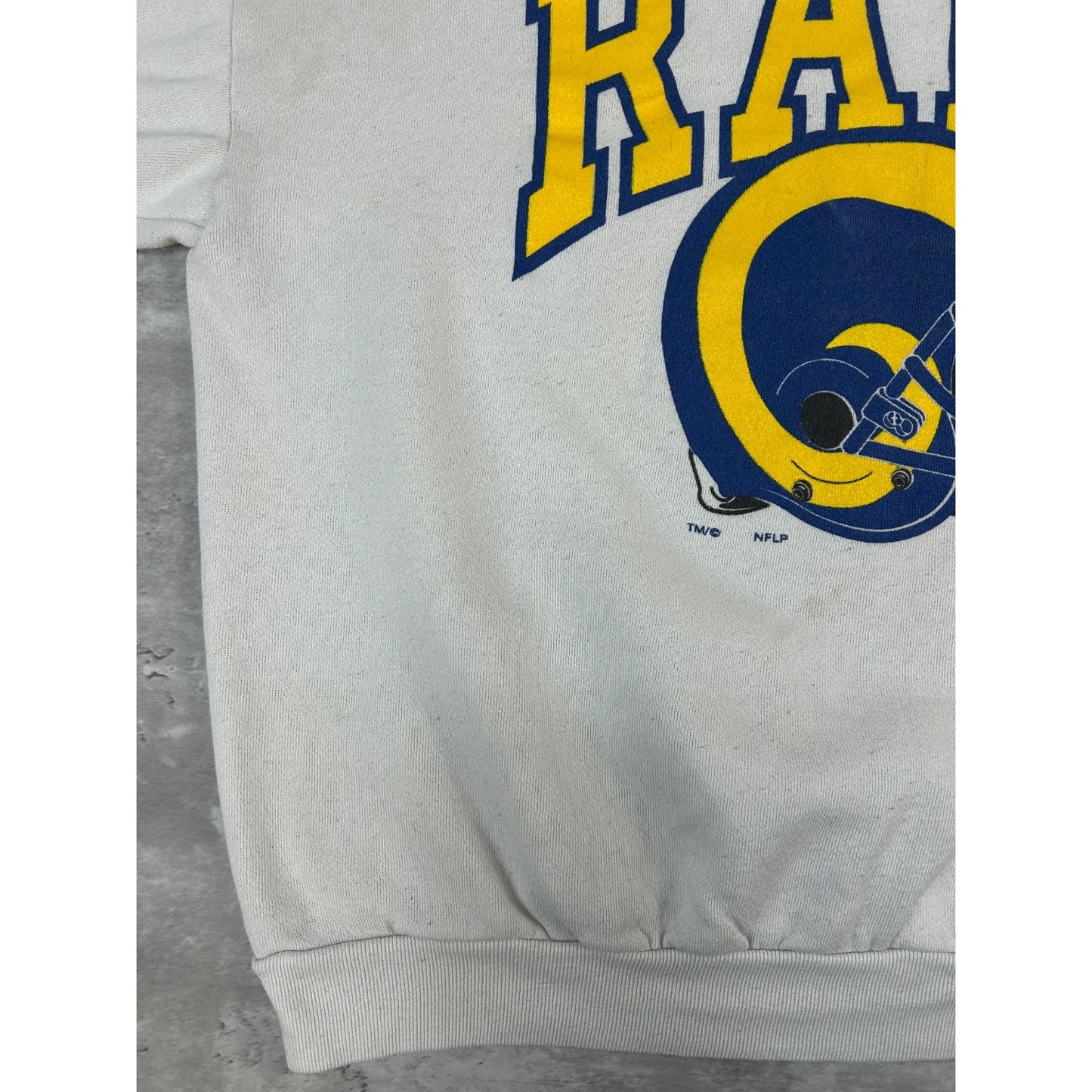 Vintage 80s/90s Los Angeles Rams NFL Helmet Graphic Football Sweatshirt Size XL