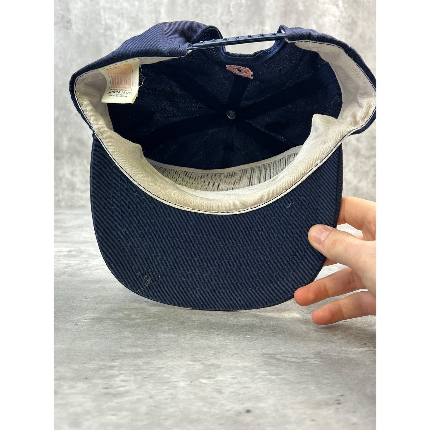 Vintage 90s Auburn Tigers NCAA Embroidered Spellout Logo Snapback Hat OSFA