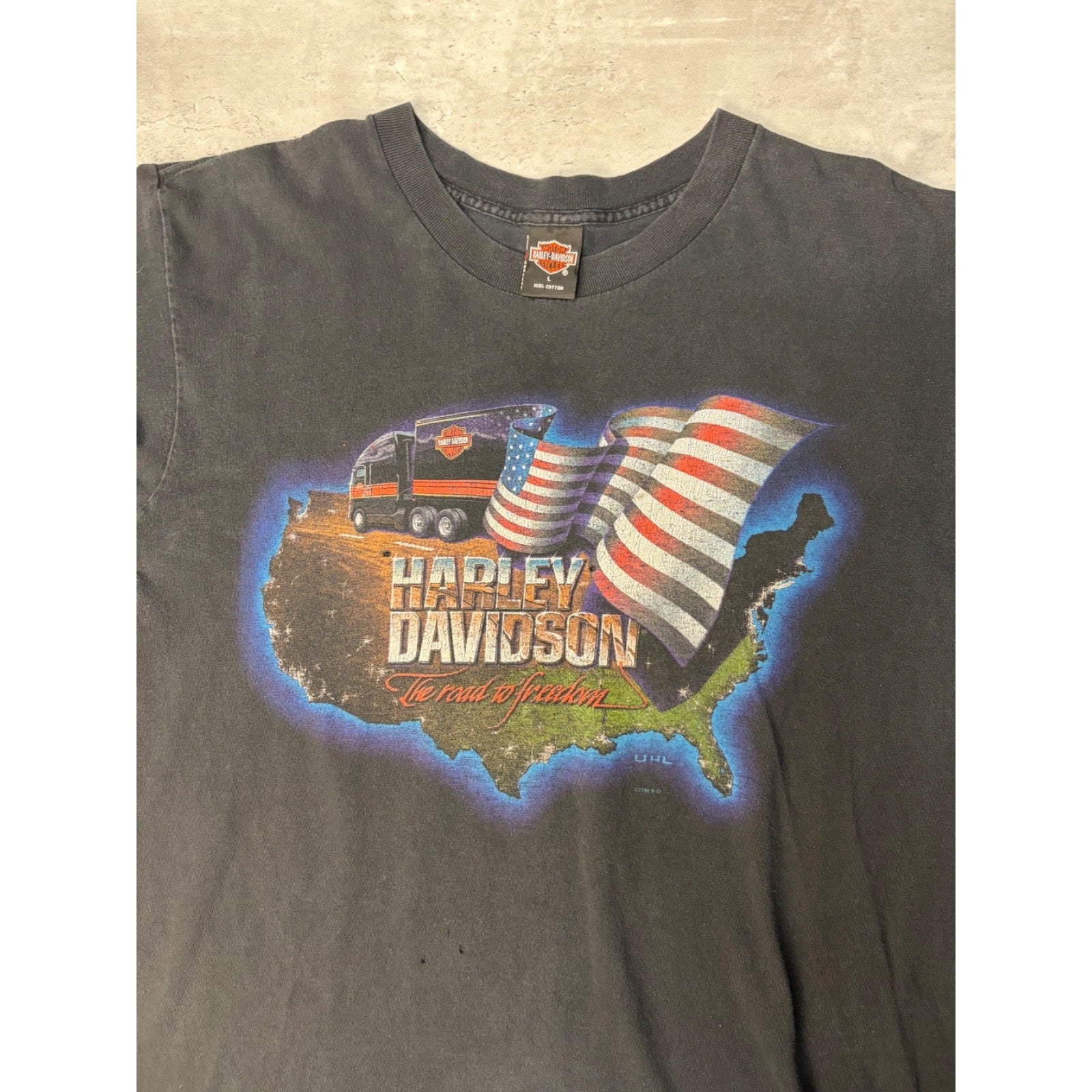 Vintage 1996 Harley Davidson Road To Freedom Graphic T-Shirt Size Large