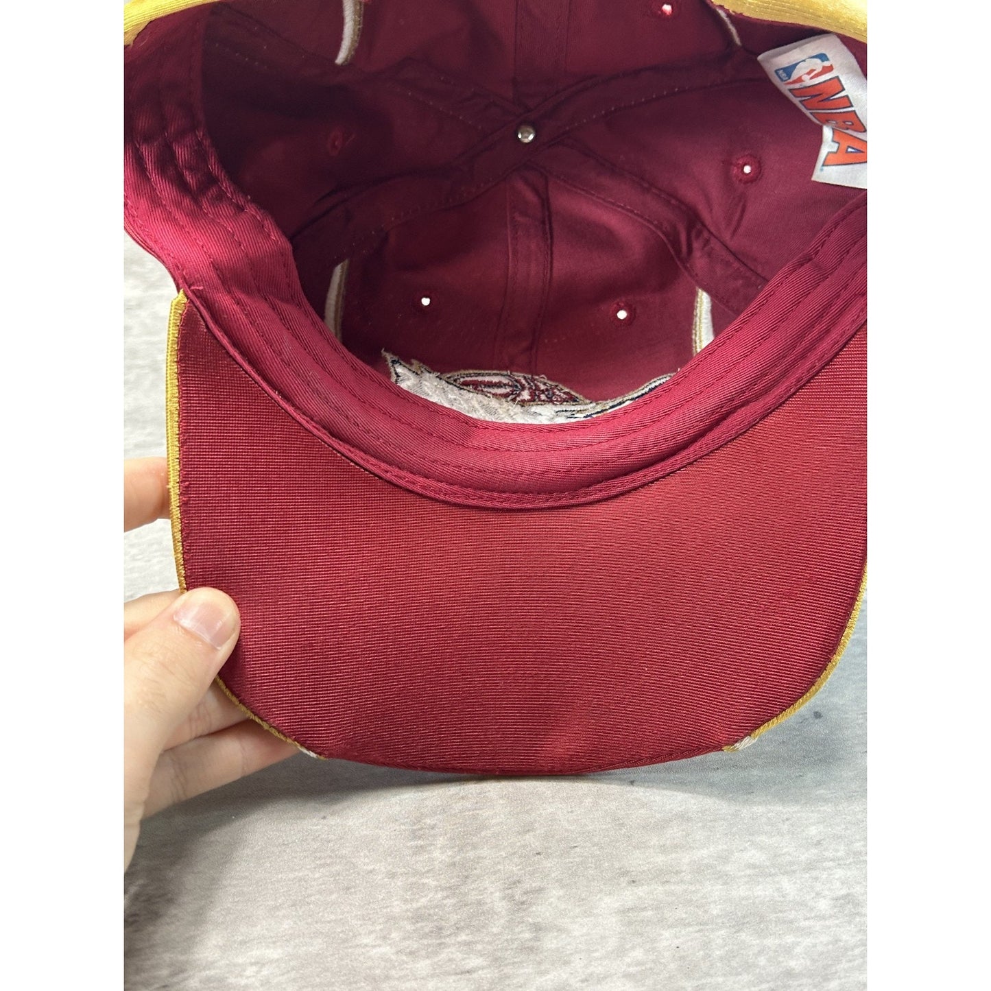 Vintage Cleveland Cavaliers NBA Embroidered Logo Basketball Strapback Hat OSFA