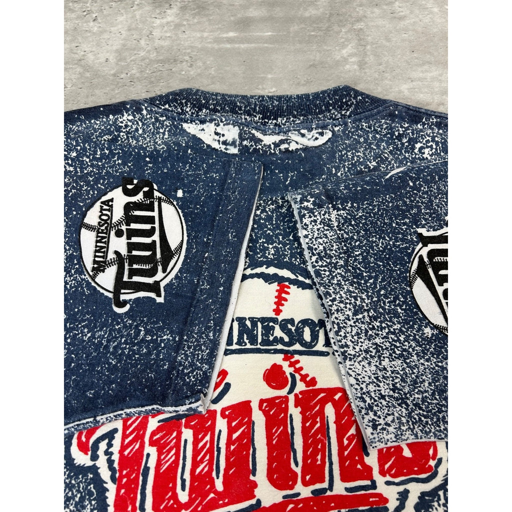 Vintage 90s Minnesota Twins MLB All Over Print Graphic Baseball T-Shirt Sz Large