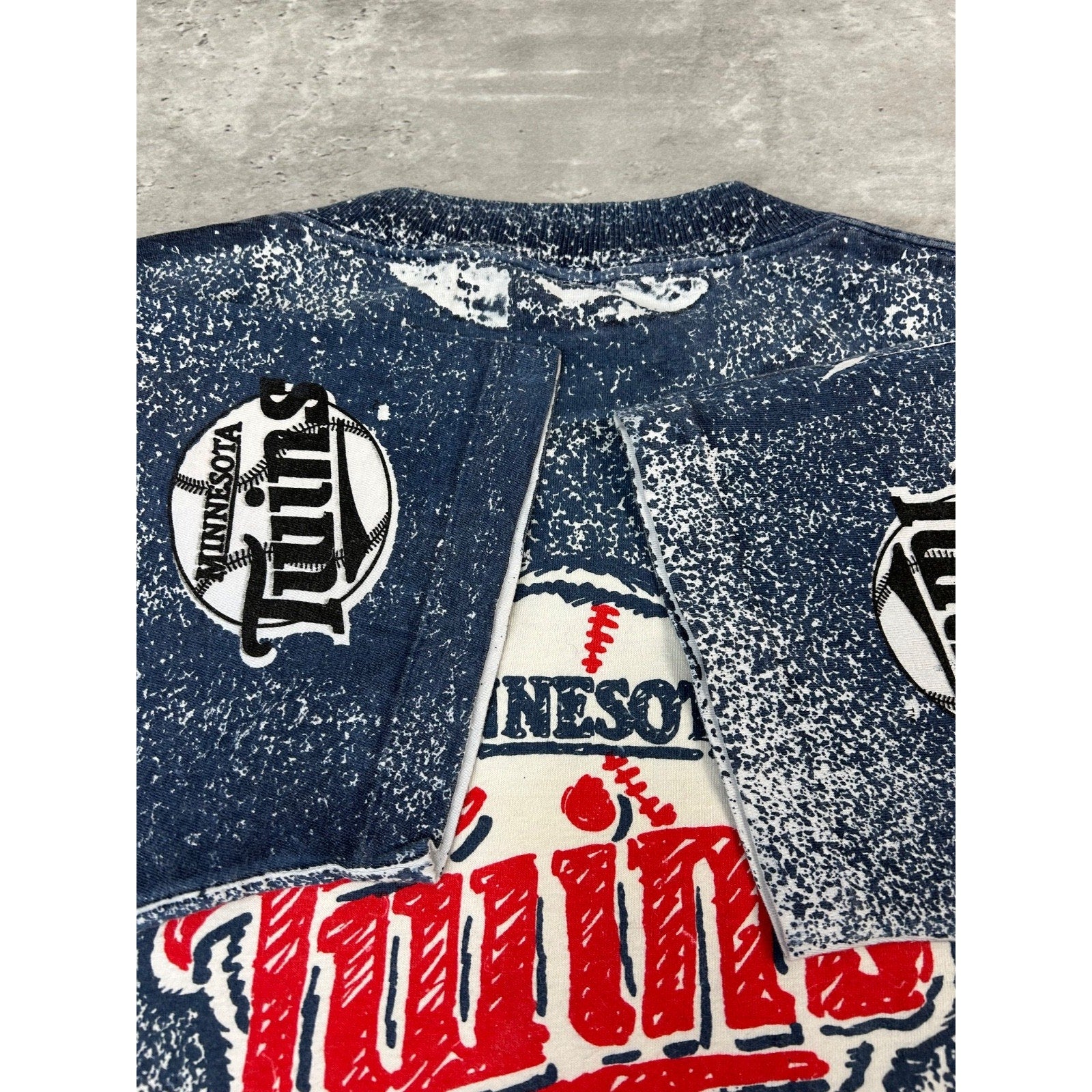 Vintage 90s Minnesota Twins MLB All Over Print Graphic Baseball T-Shirt Sz Large