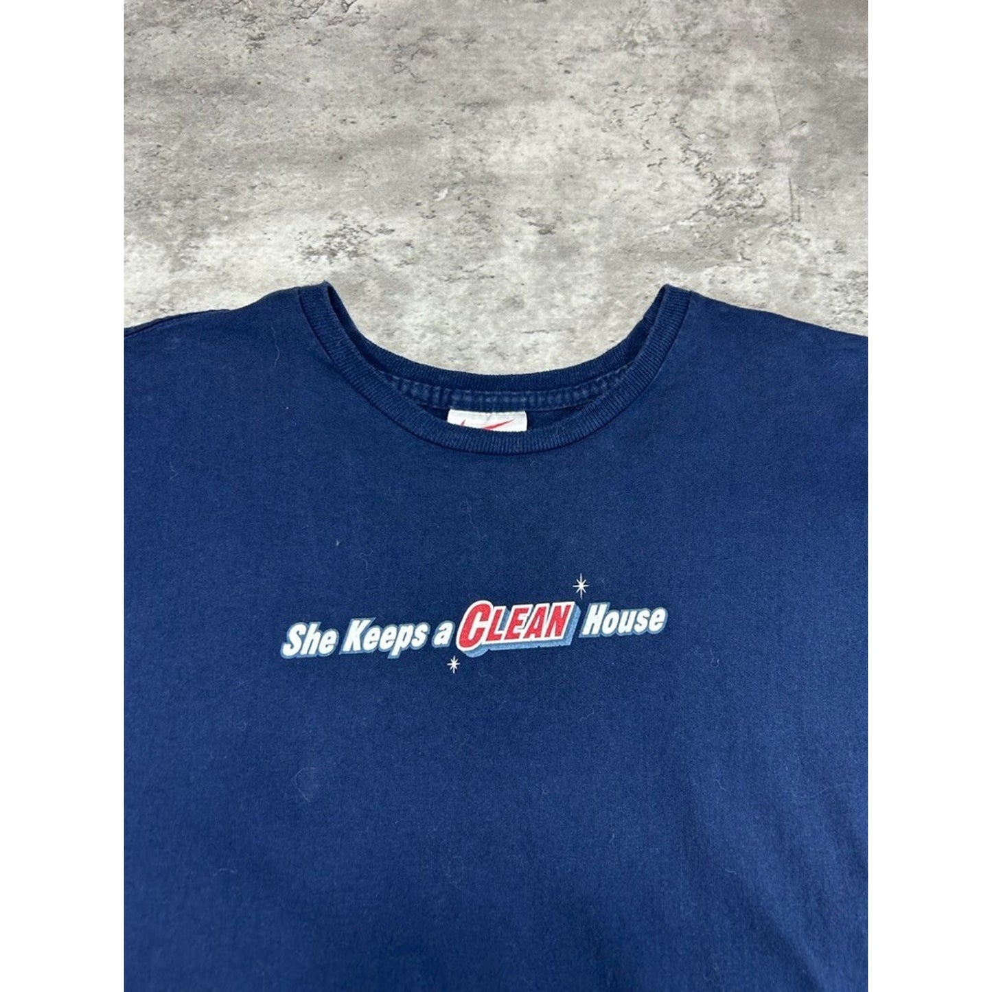 Vintage 90s Nike Womens Basketball She Keeps A Clean House T-Shirt Size XL Blue